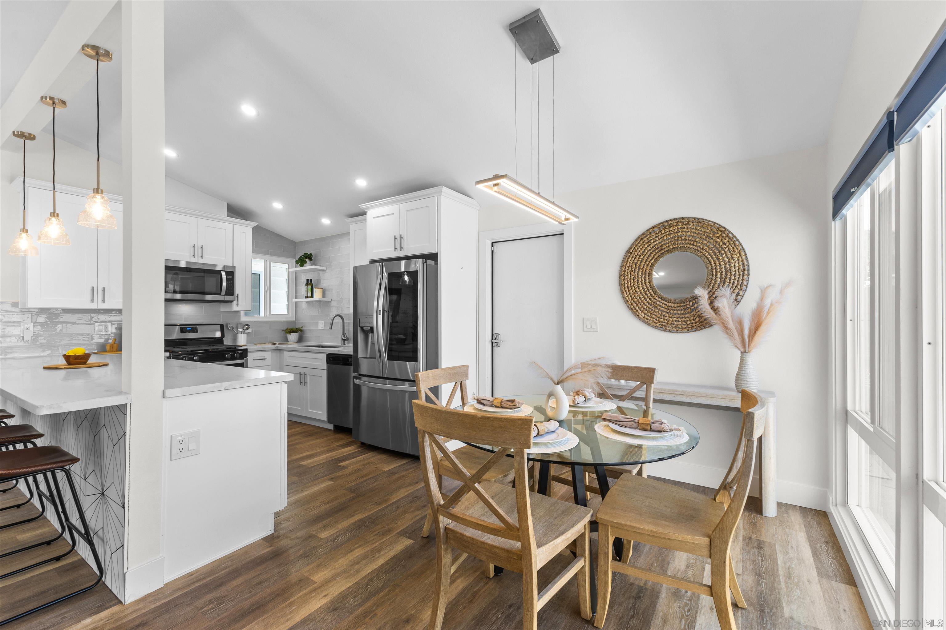 Detail Gallery Image 13 of 41 For 3451  Lockwood Dr, San Diego,  CA 92123 - 3 Beds | 2 Baths