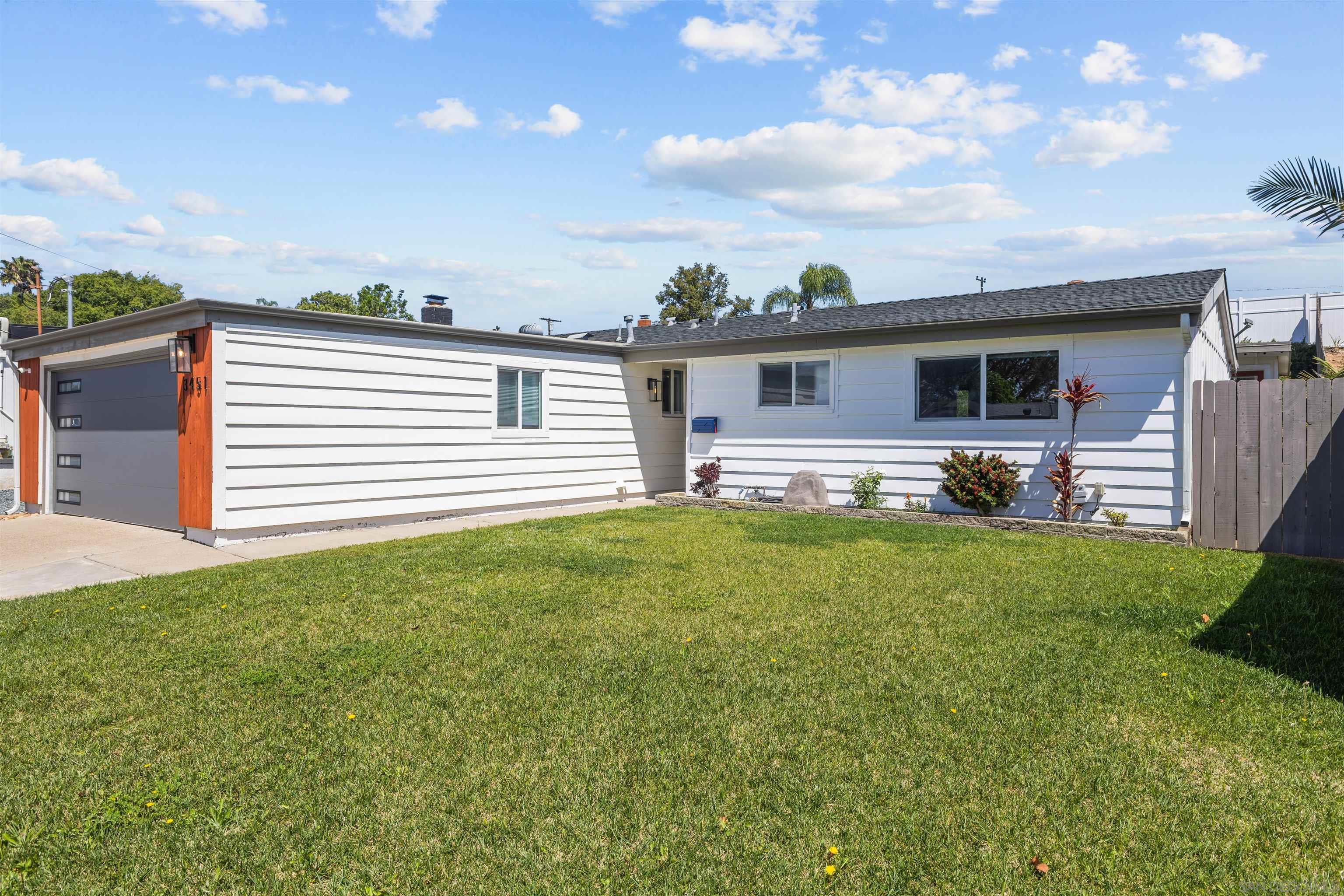 Detail Gallery Image 7 of 41 For 3451  Lockwood Dr, San Diego,  CA 92123 - 3 Beds | 2 Baths