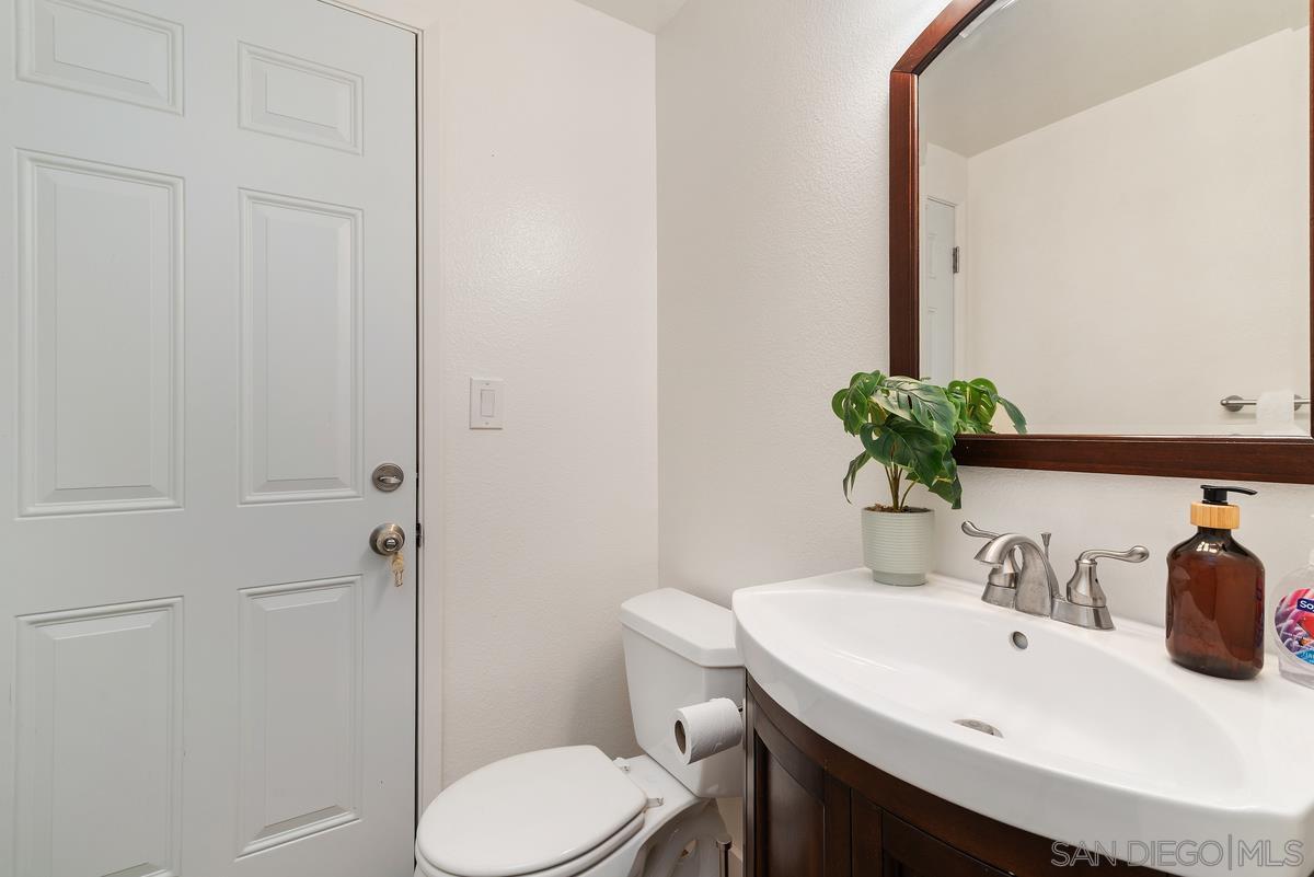 Detail Gallery Image 18 of 32 For 8468  Calle Morelos, San Diego,  CA 92126 - 4 Beds | 2/1 Baths