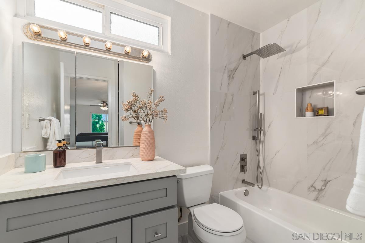 Detail Gallery Image 29 of 32 For 8468  Calle Morelos, San Diego,  CA 92126 - 4 Beds | 2/1 Baths