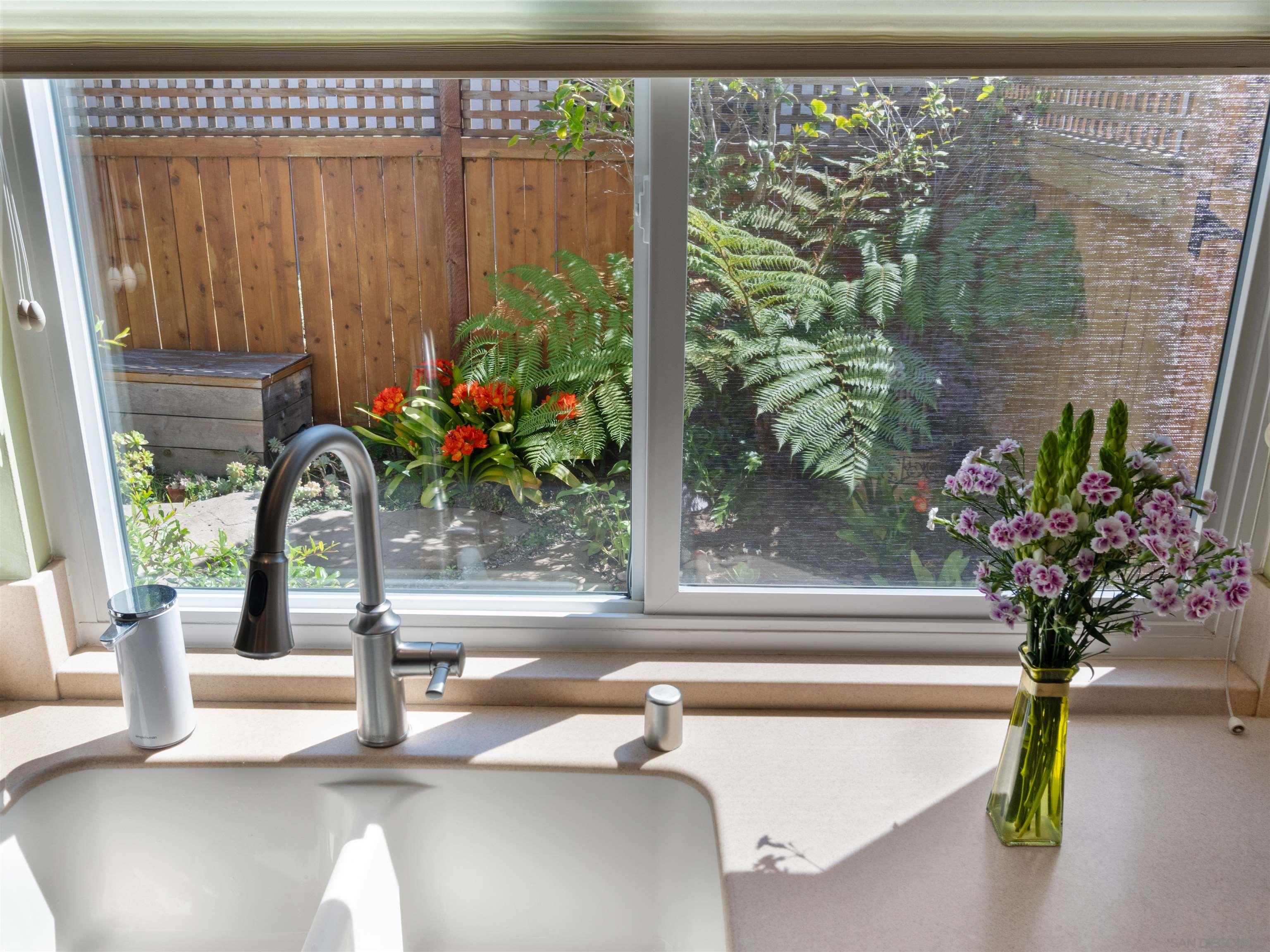 Detail Gallery Image 14 of 47 For 6358  Caminito Del Cervato, San Diego,  CA 92111 - 2 Beds | 2/1 Baths