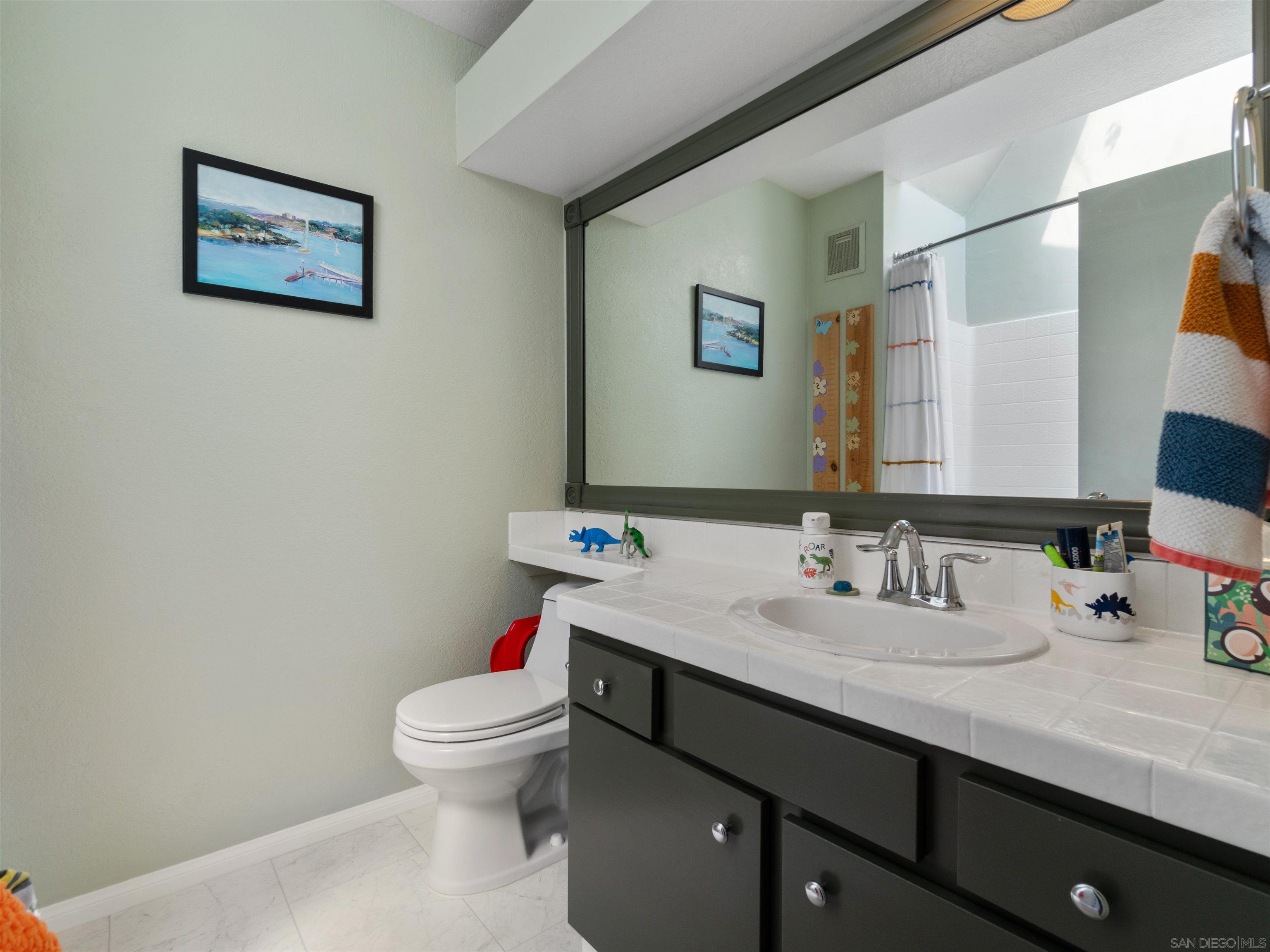 Detail Gallery Image 29 of 47 For 6358  Caminito Del Cervato, San Diego,  CA 92111 - 2 Beds | 2/1 Baths