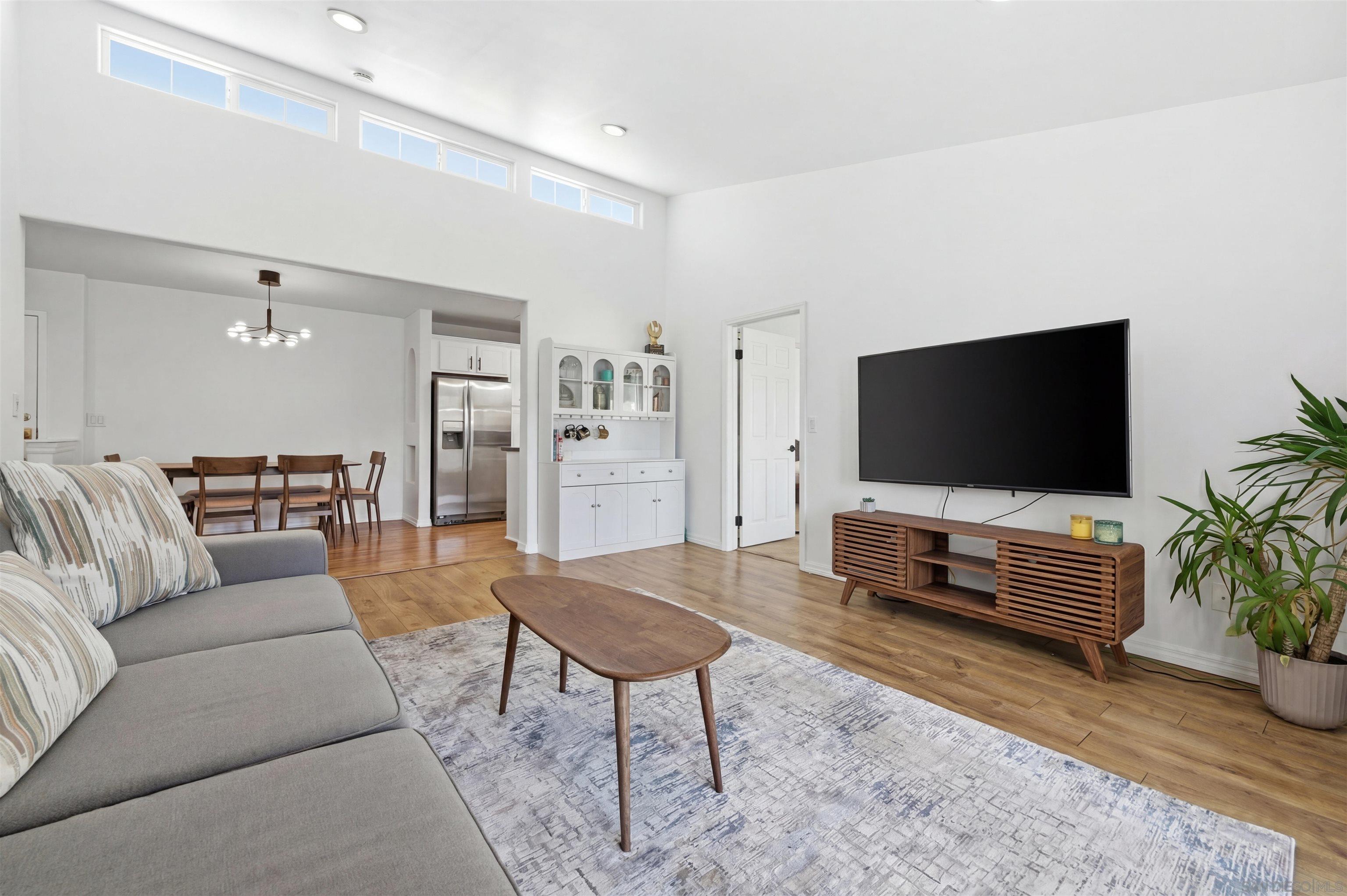 Detail Gallery Image 7 of 35 For 5055  Collwood  #320,  San Diego,  CA 92115 - 2 Beds | 2 Baths