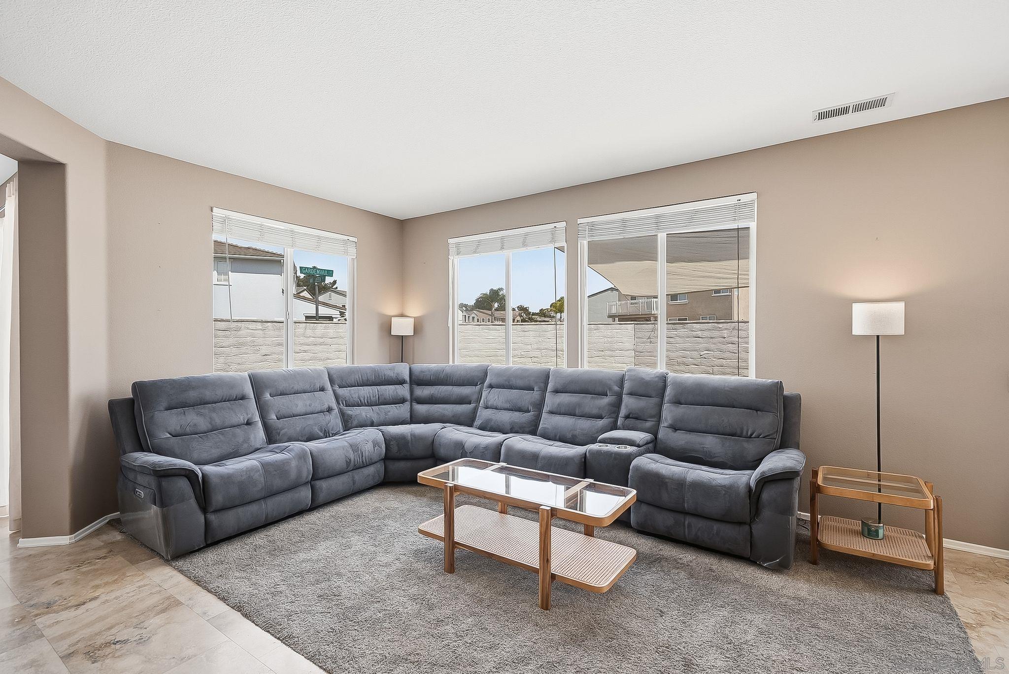 Detail Gallery Image 13 of 37 For 44672  Brookvail, Temecula,  CA 92592 - 3 Beds | 2/1 Baths