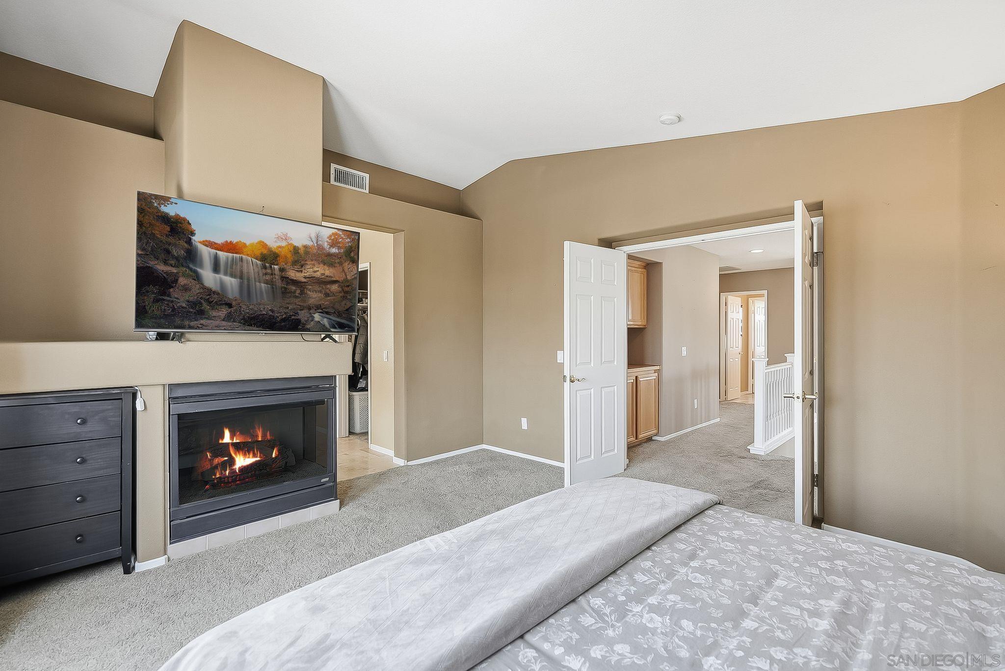 Detail Gallery Image 3 of 37 For 44672  Brookvail, Temecula,  CA 92592 - 3 Beds | 2/1 Baths