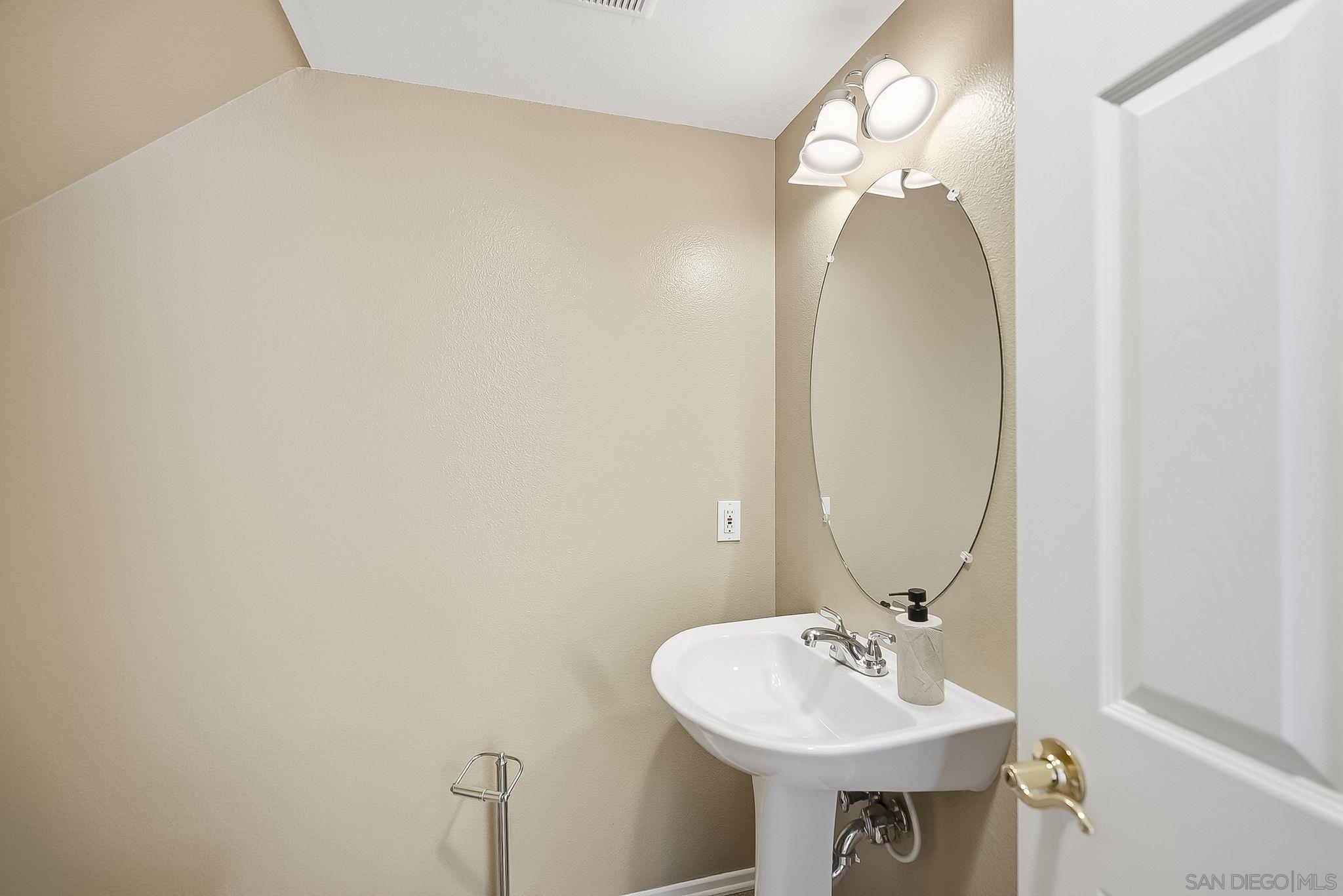 Detail Gallery Image 26 of 37 For 44672  Brookvail, Temecula,  CA 92592 - 3 Beds | 2/1 Baths