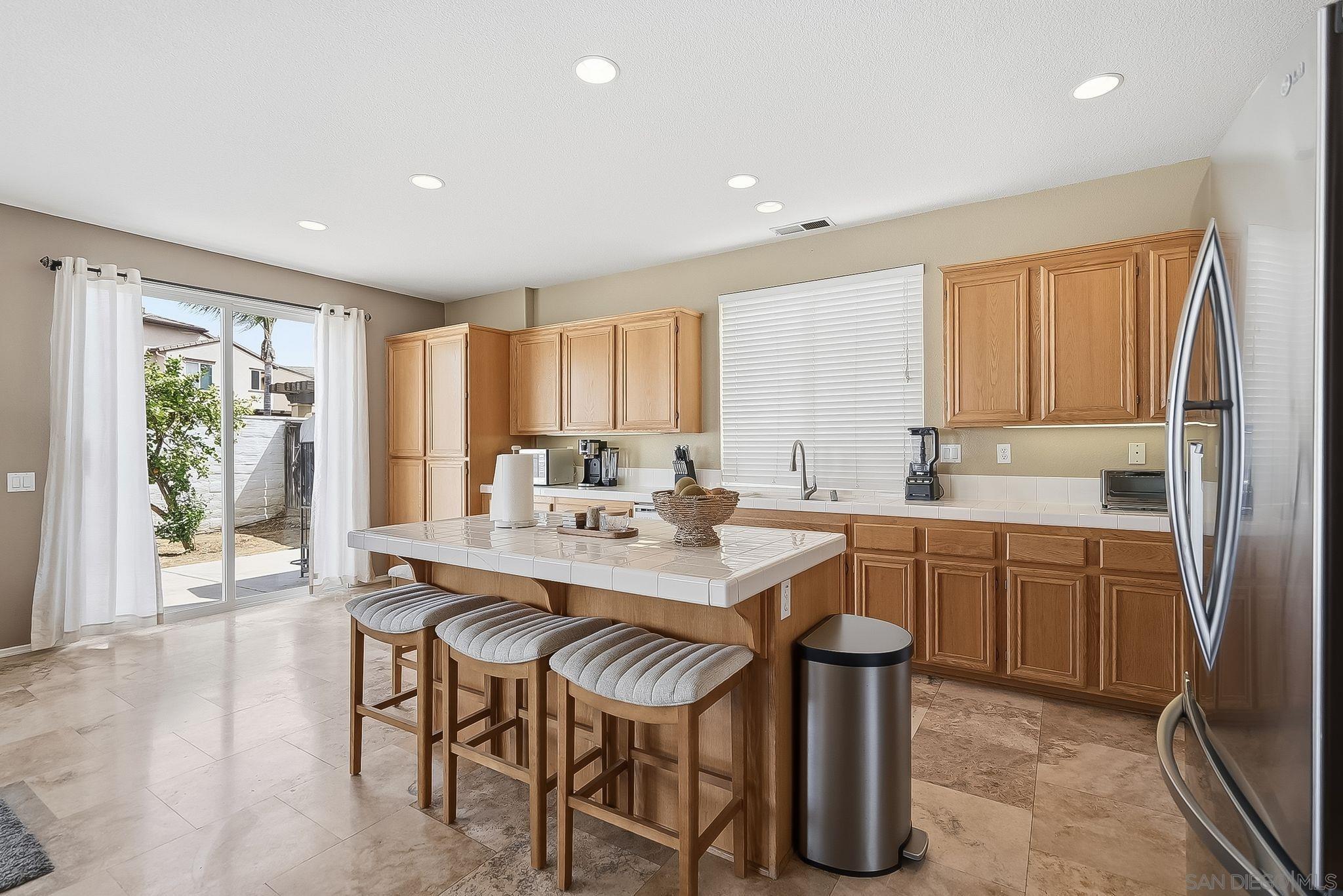Detail Gallery Image 7 of 37 For 44672  Brookvail, Temecula,  CA 92592 - 3 Beds | 2/1 Baths