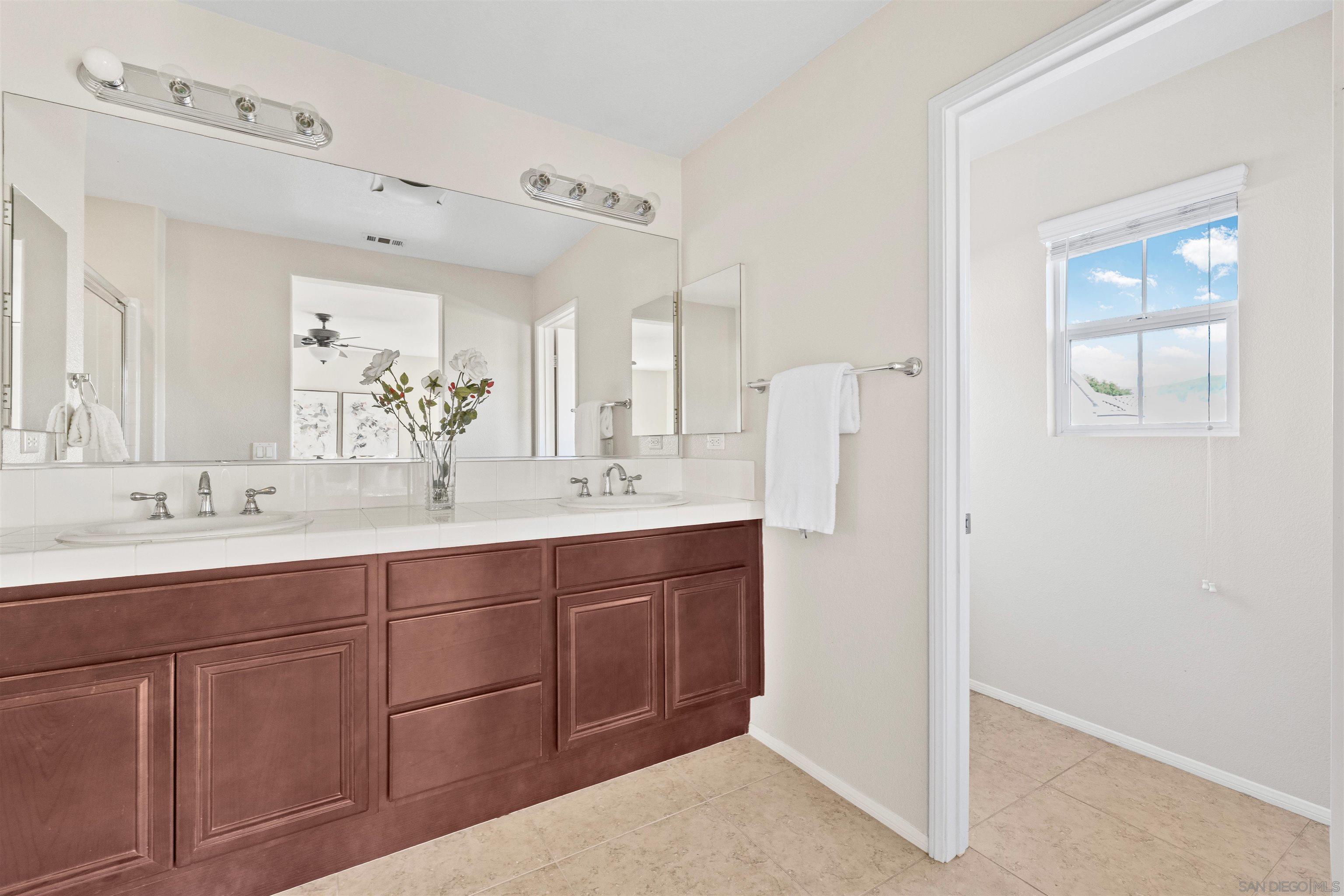 Detail Gallery Image 21 of 28 For 45733  Sierra Court, Temecula,  CA 92592 - 3 Beds | 2/1 Baths