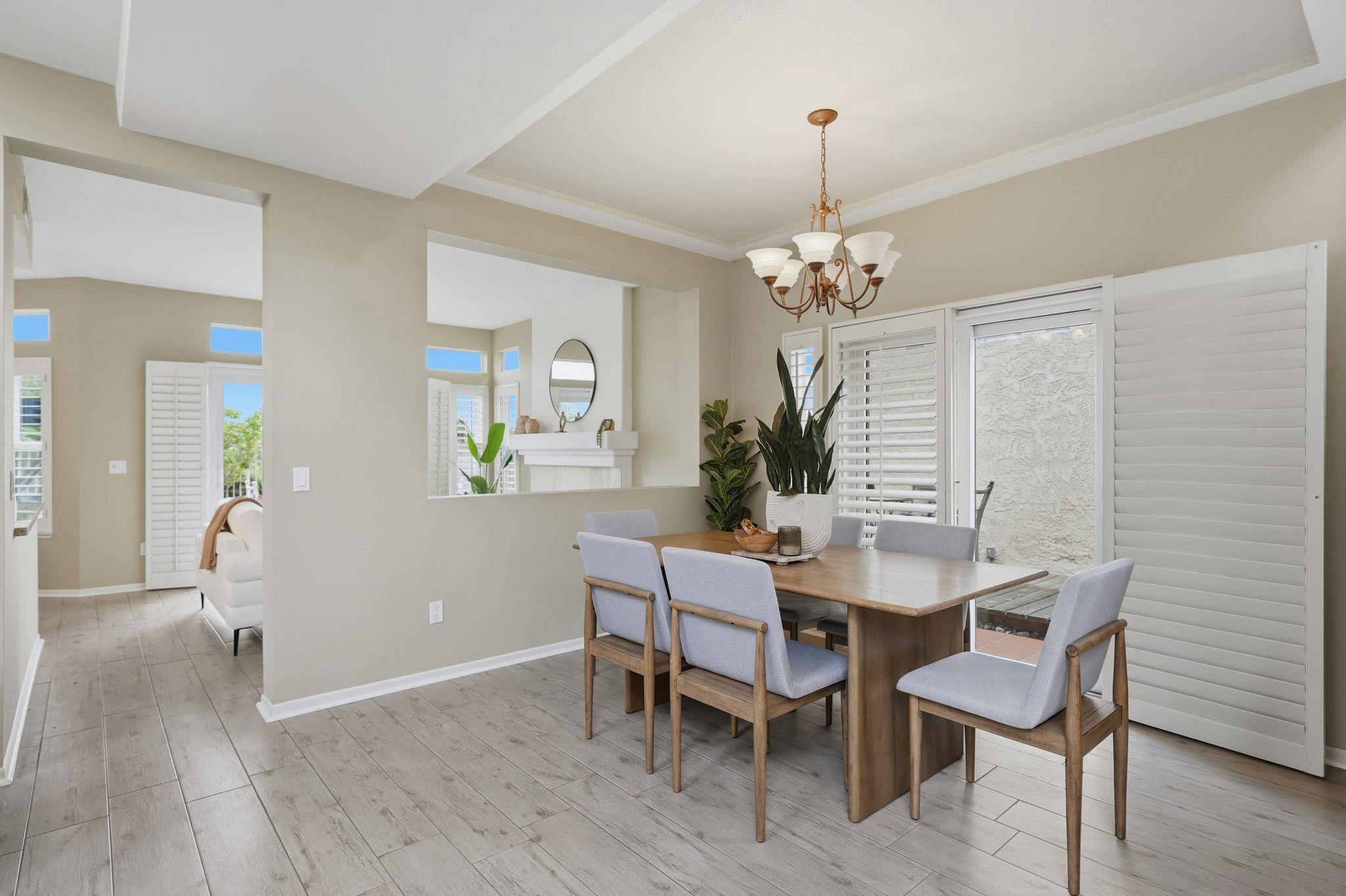 Detail Gallery Image 13 of 51 For 5309  Camino Playa Malaga, San Diego,  CA 92124 - 3 Beds | 2/1 Baths