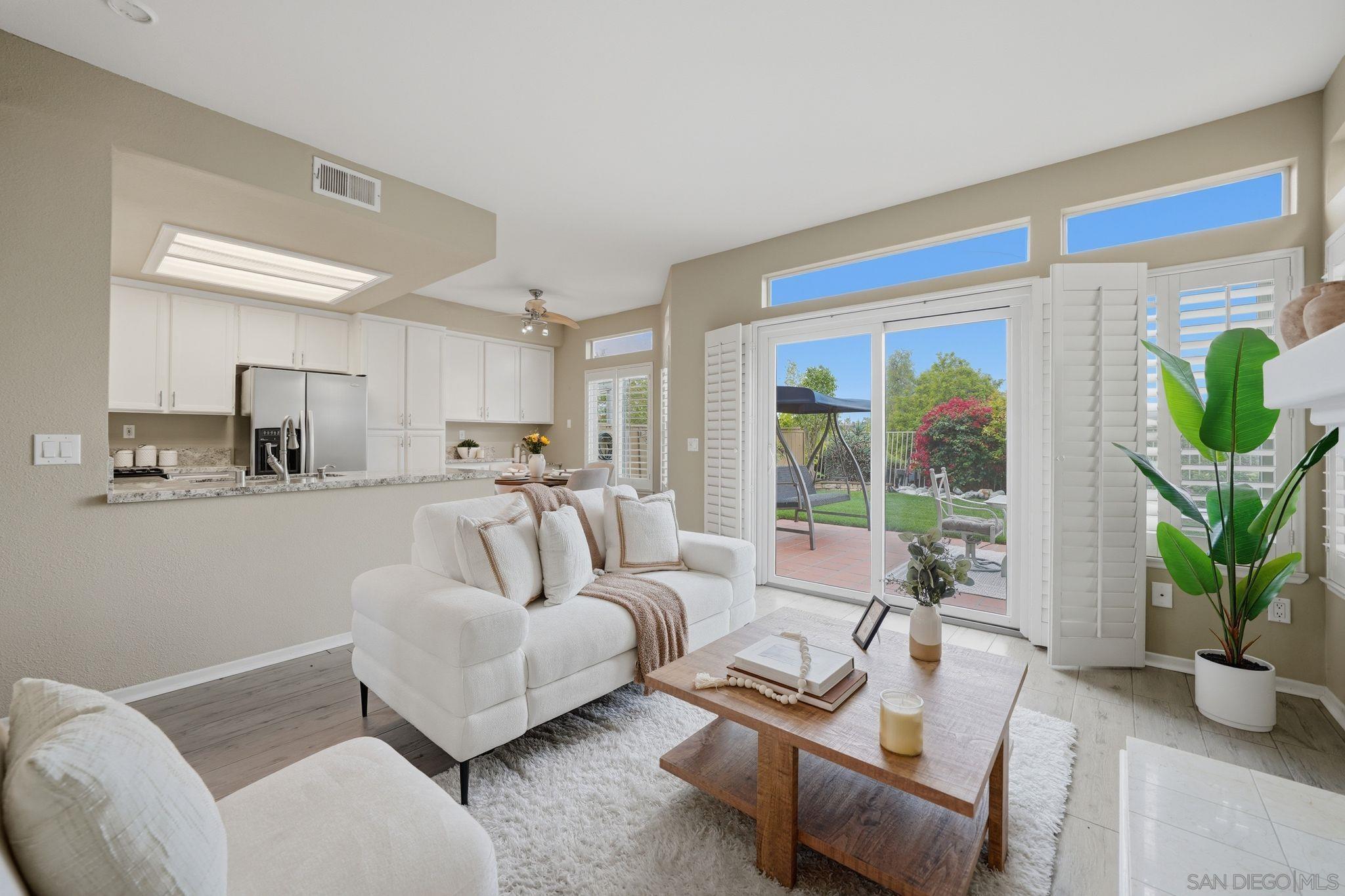 Detail Gallery Image 15 of 51 For 5309  Camino Playa Malaga, San Diego,  CA 92124 - 3 Beds | 2/1 Baths