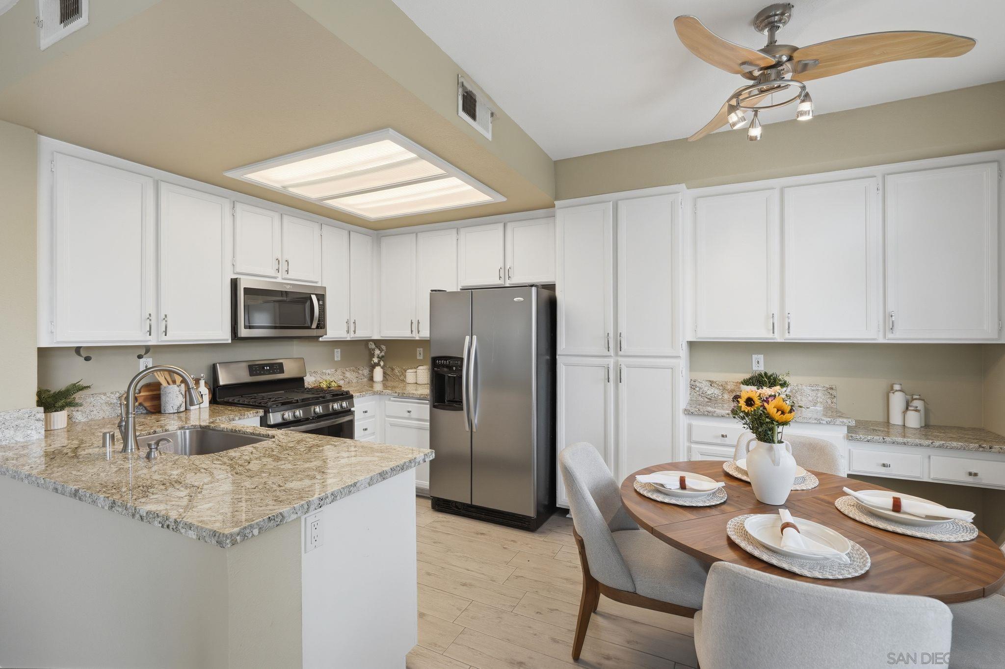 Detail Gallery Image 19 of 51 For 5309  Camino Playa Malaga, San Diego,  CA 92124 - 3 Beds | 2/1 Baths