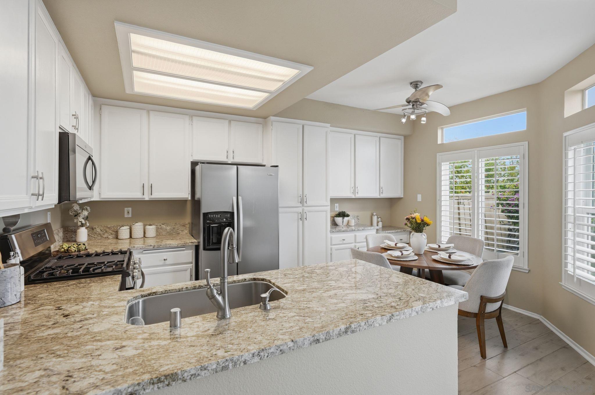 Detail Gallery Image 20 of 51 For 5309  Camino Playa Malaga, San Diego,  CA 92124 - 3 Beds | 2/1 Baths