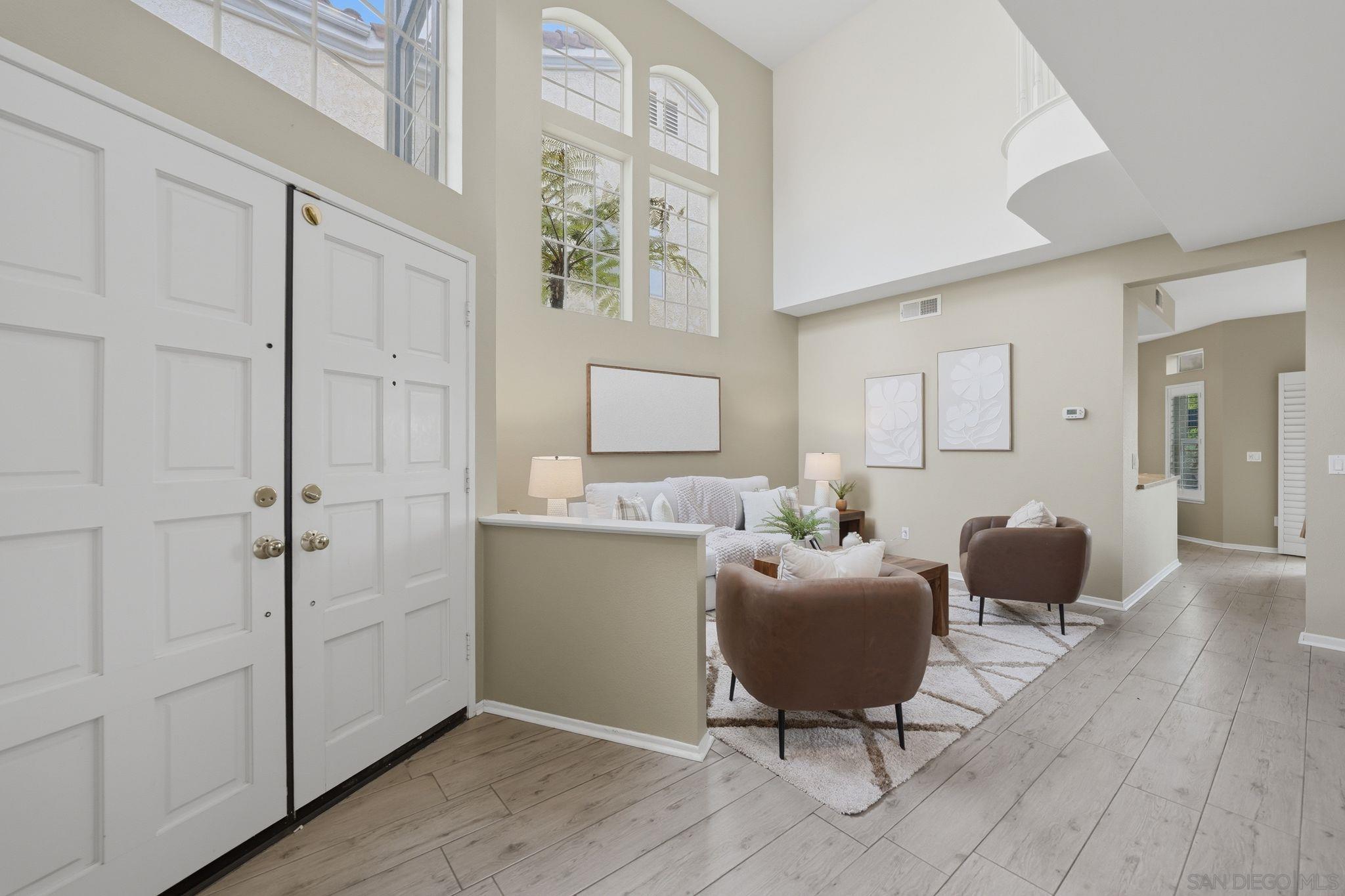 Detail Gallery Image 5 of 51 For 5309  Camino Playa Malaga, San Diego,  CA 92124 - 3 Beds | 2/1 Baths