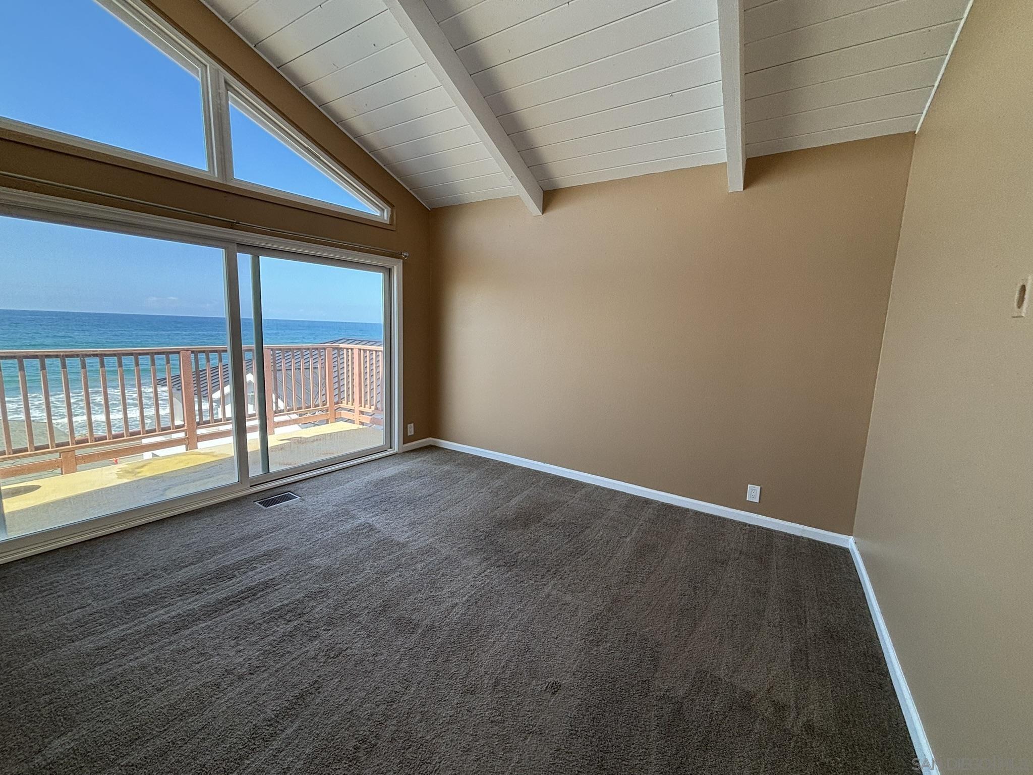 Detail Gallery Image 13 of 17 For 514 S the Strand  D, Oceanside,  CA 92054 - 2 Beds | 1 Baths