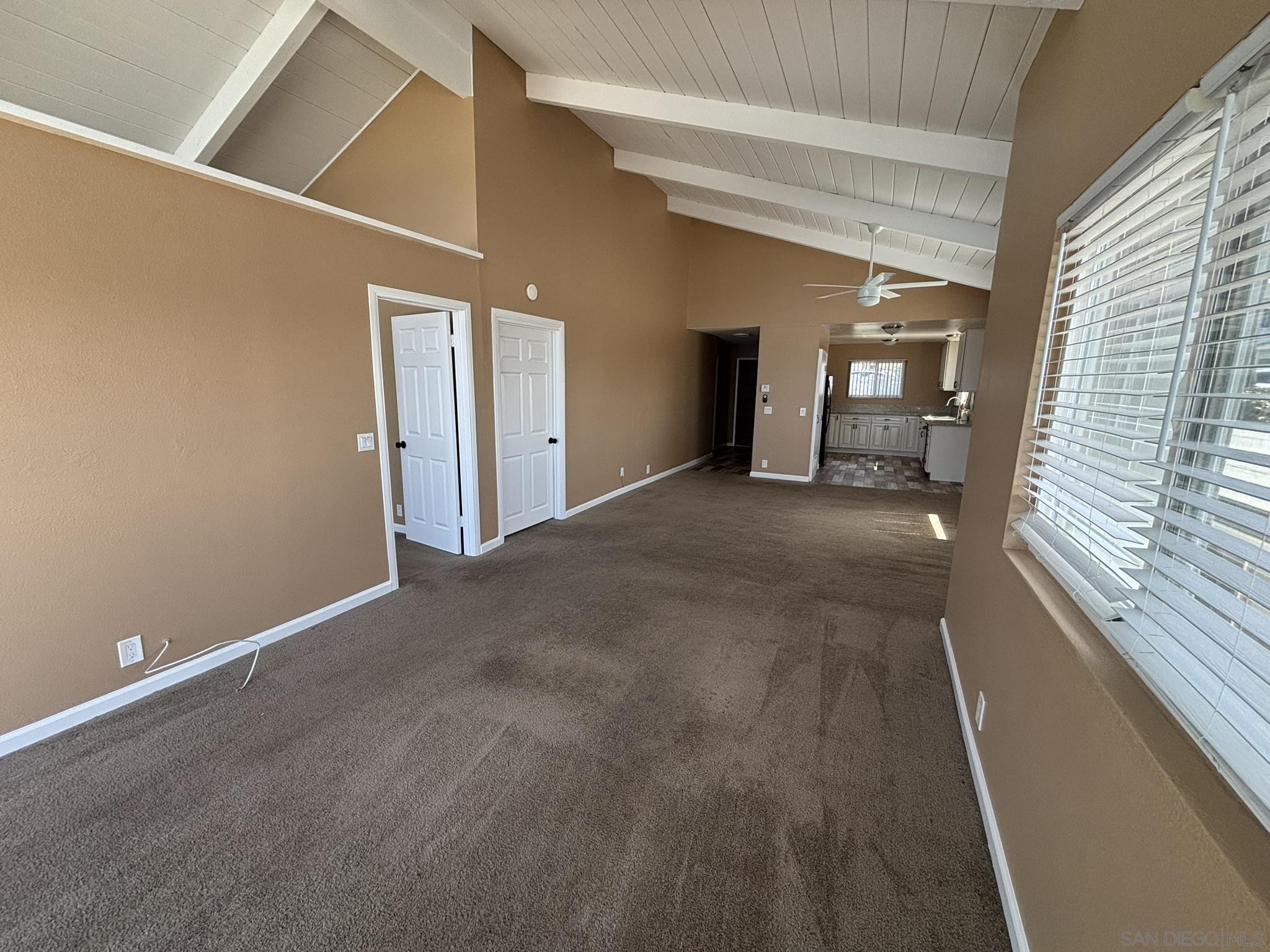 Detail Gallery Image 7 of 17 For 514 S the Strand  D, Oceanside,  CA 92054 - 2 Beds | 1 Baths