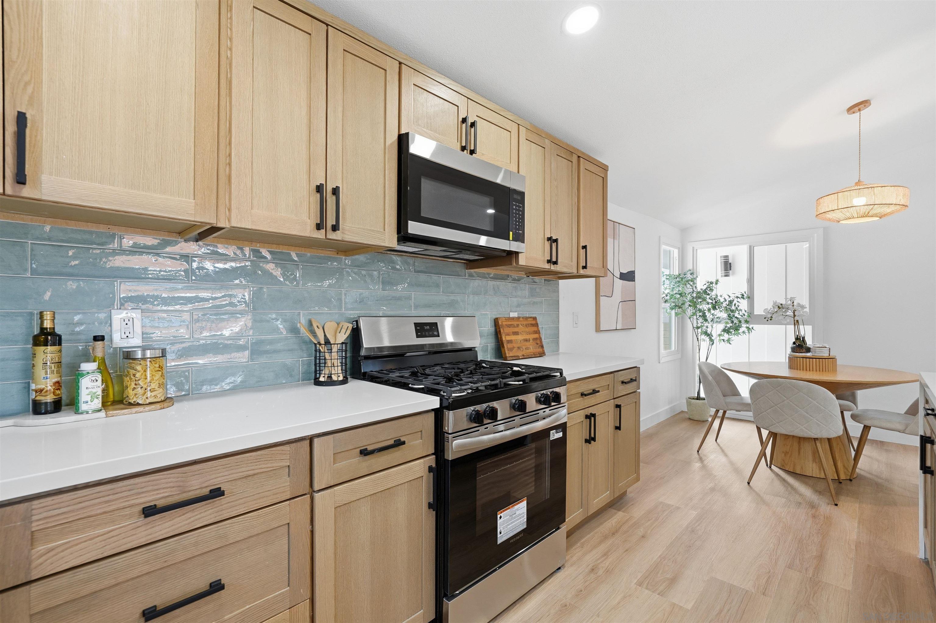 Detail Gallery Image 12 of 40 For 2828  Mission Village, San Diego,  CA 92123 - 4 Beds | 2 Baths