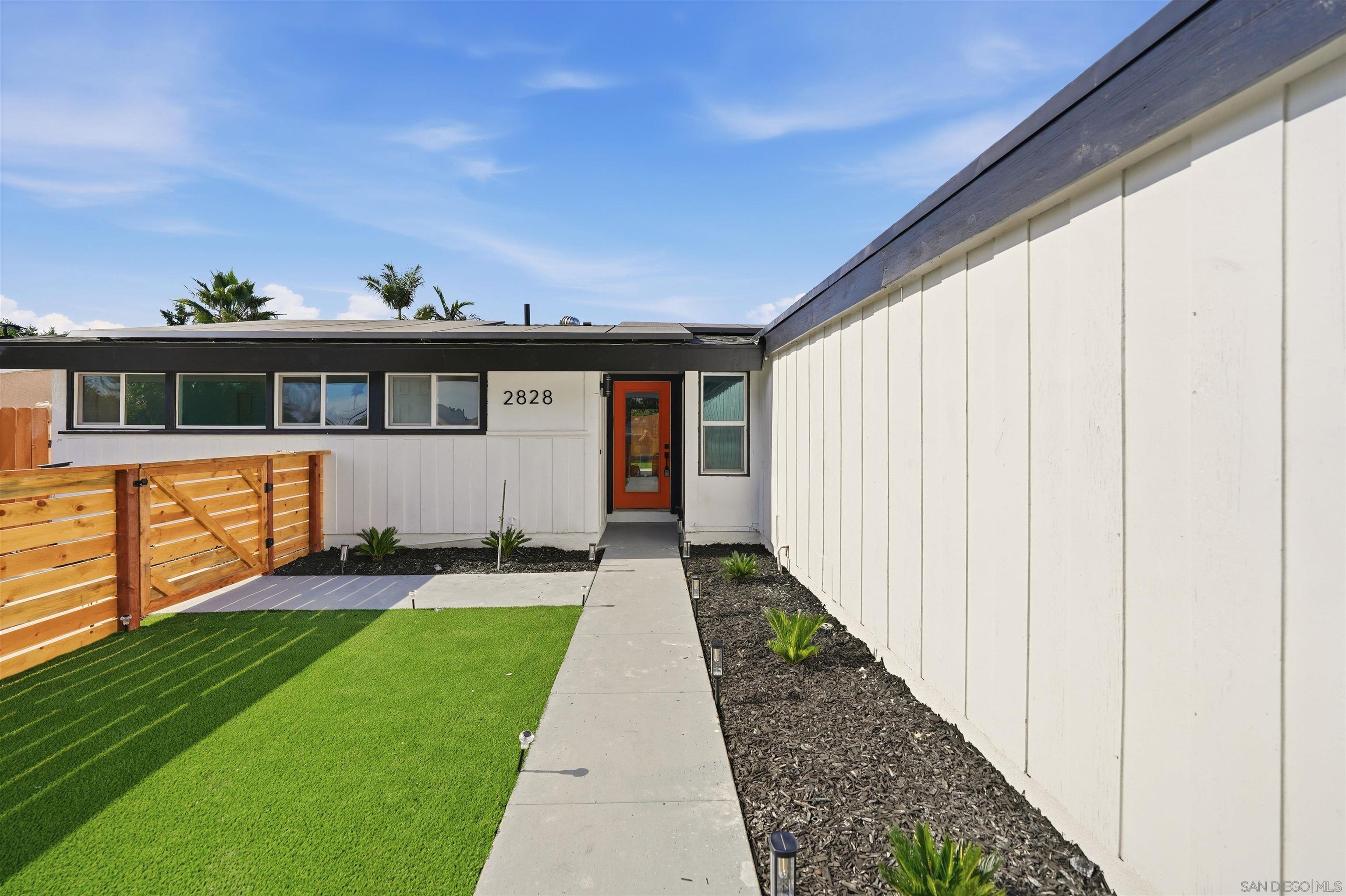 Detail Gallery Image 32 of 40 For 2828  Mission Village, San Diego,  CA 92123 - 4 Beds | 2 Baths