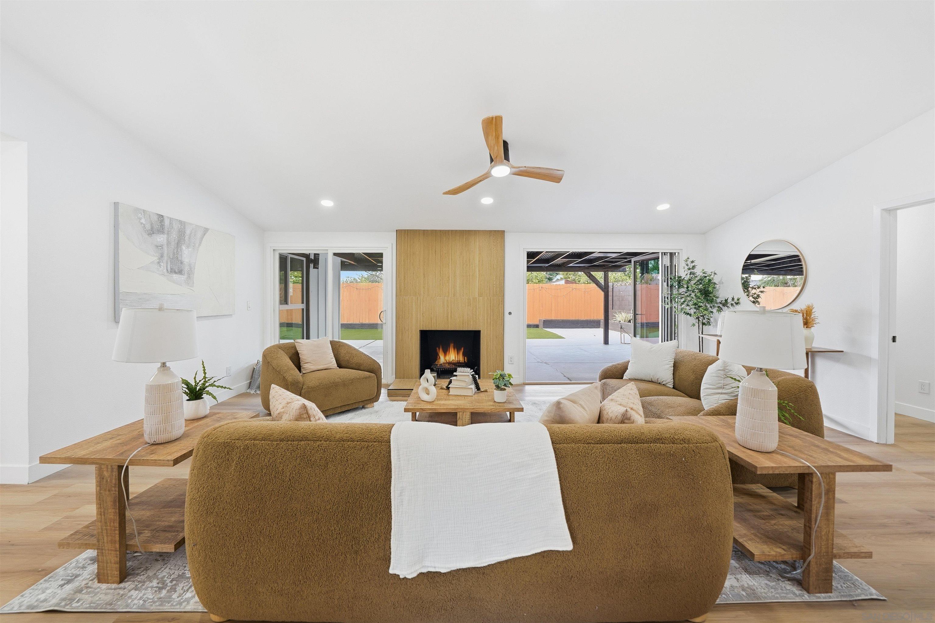 Detail Gallery Image 6 of 40 For 2828  Mission Village, San Diego,  CA 92123 - 4 Beds | 2 Baths