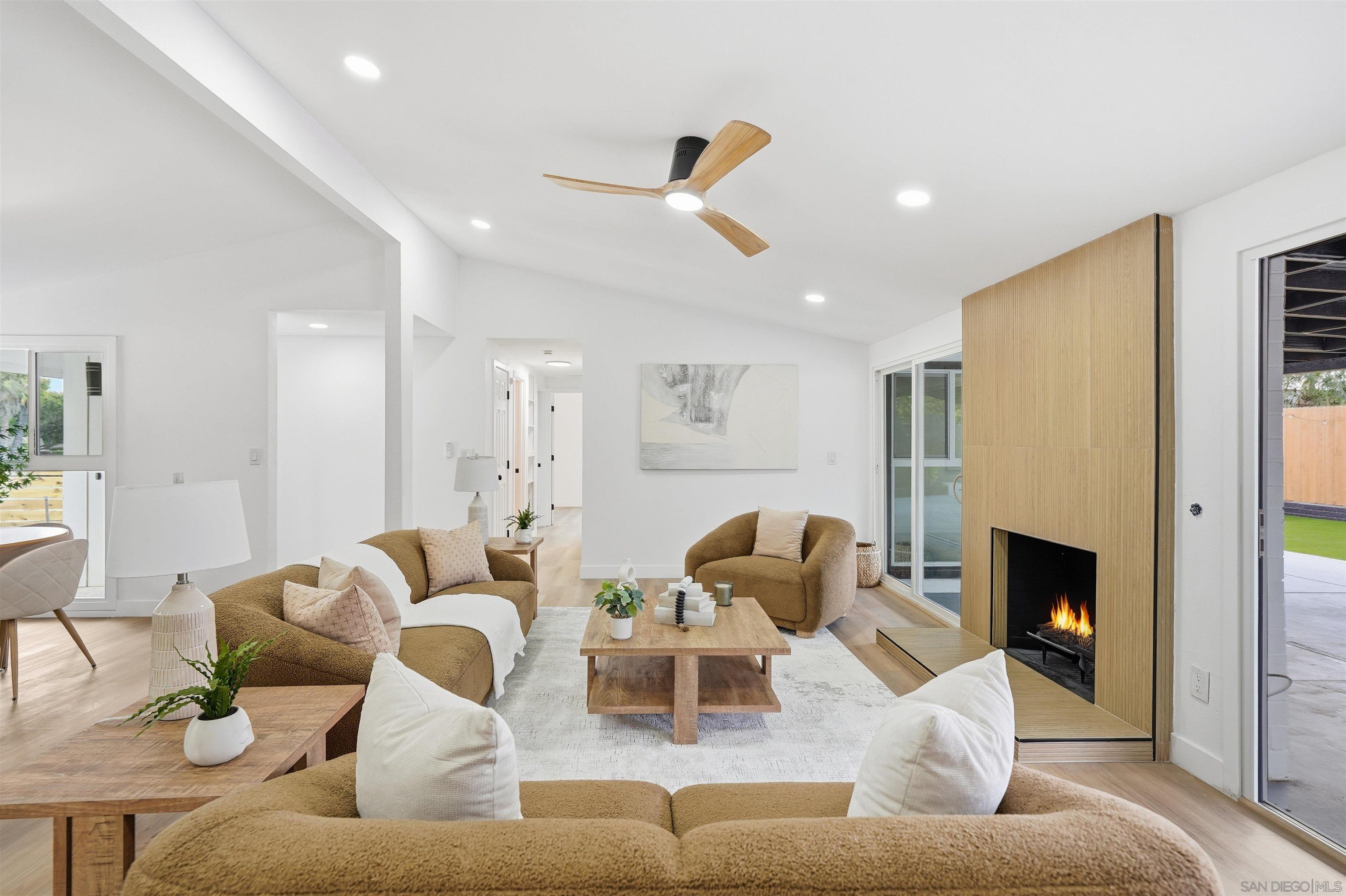 Detail Gallery Image 8 of 40 For 2828  Mission Village, San Diego,  CA 92123 - 4 Beds | 2 Baths