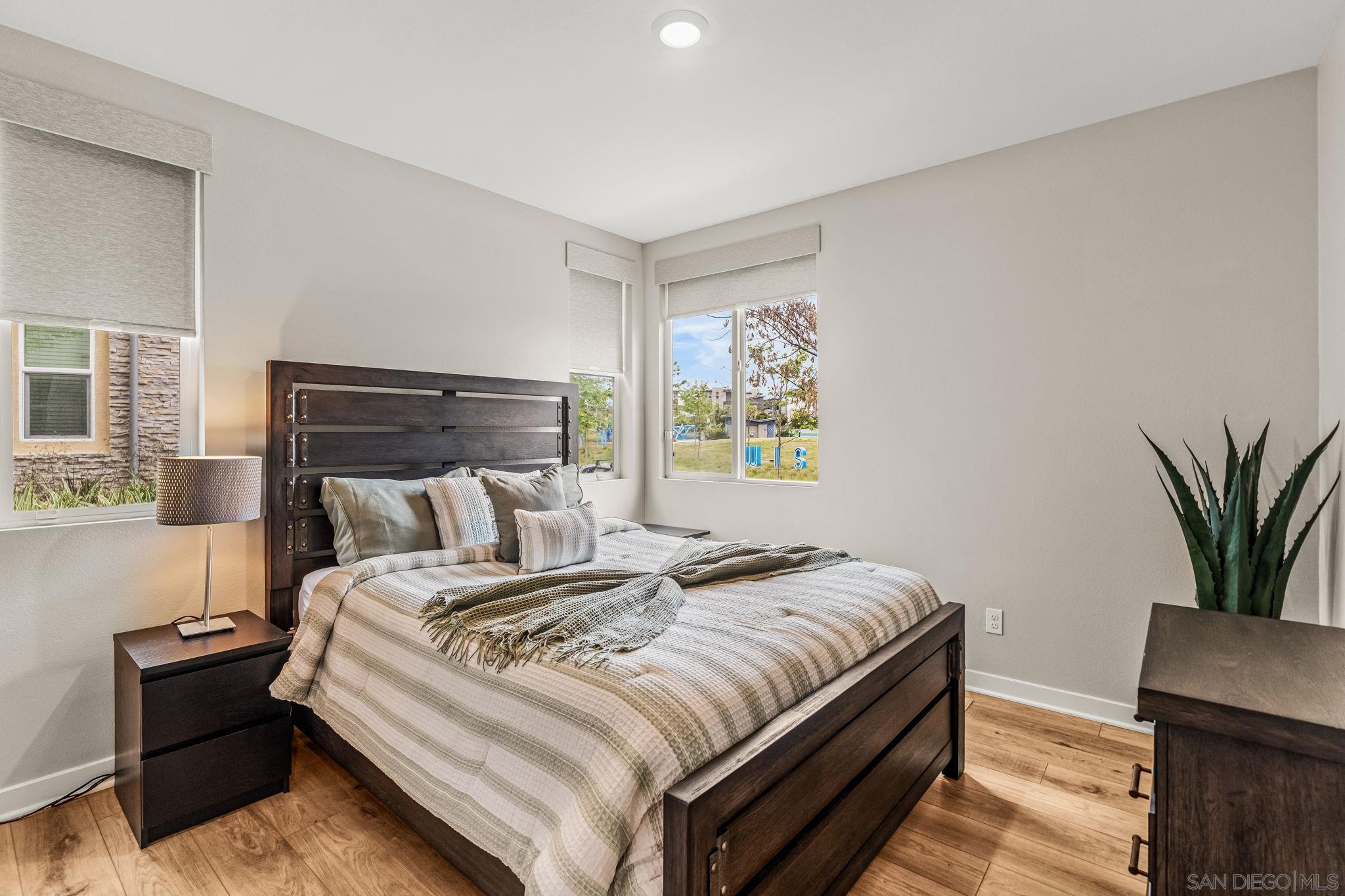 Detail Gallery Image 11 of 26 For 10519  Coupland, San Diego,  CA 92126 - 2 Beds | 2/1 Baths