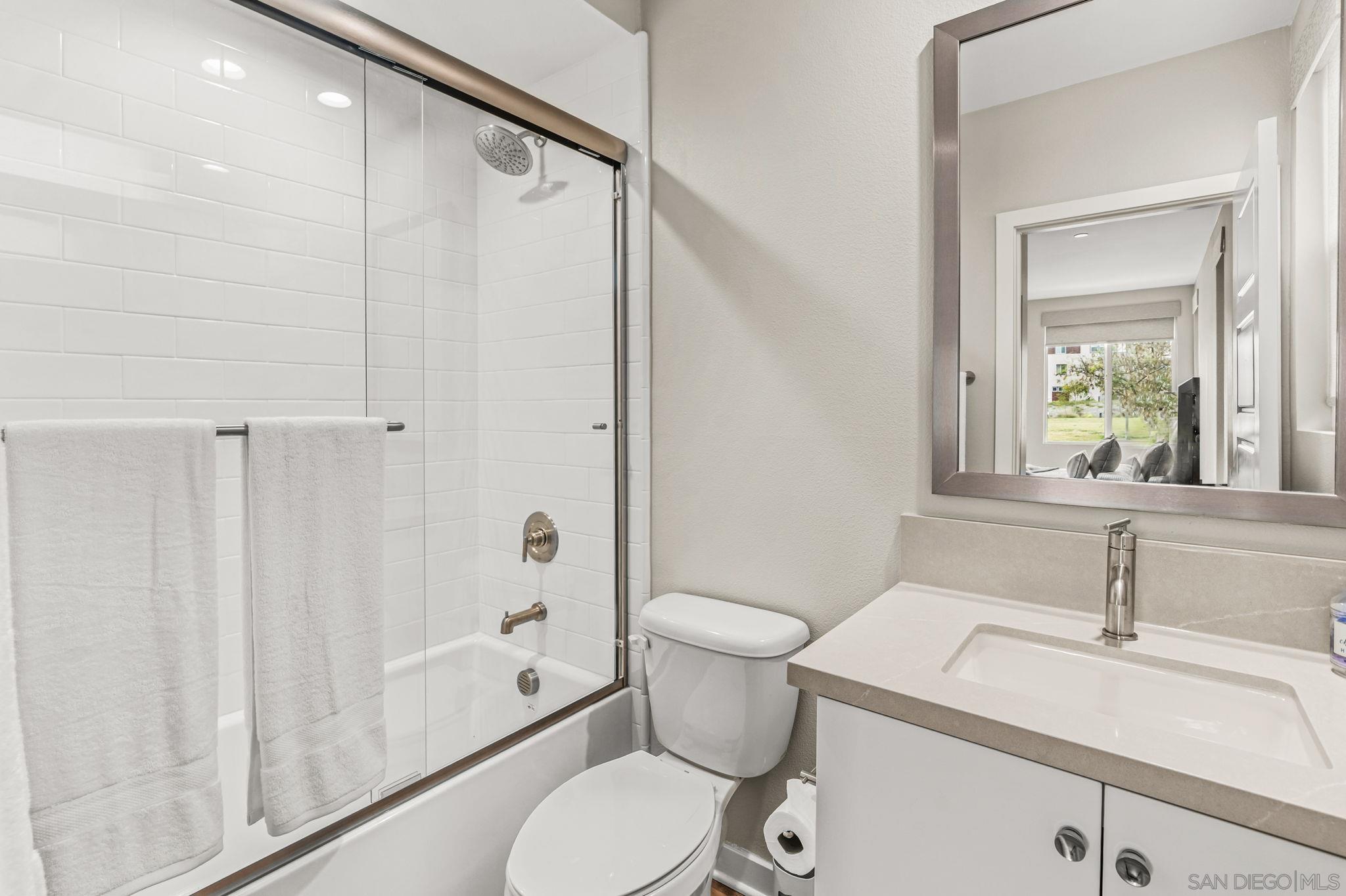 Detail Gallery Image 12 of 26 For 10519  Coupland, San Diego,  CA 92126 - 2 Beds | 2/1 Baths