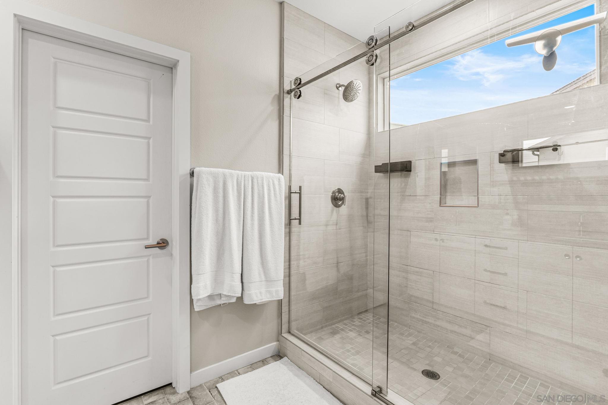 Detail Gallery Image 17 of 26 For 10519  Coupland, San Diego,  CA 92126 - 2 Beds | 2/1 Baths