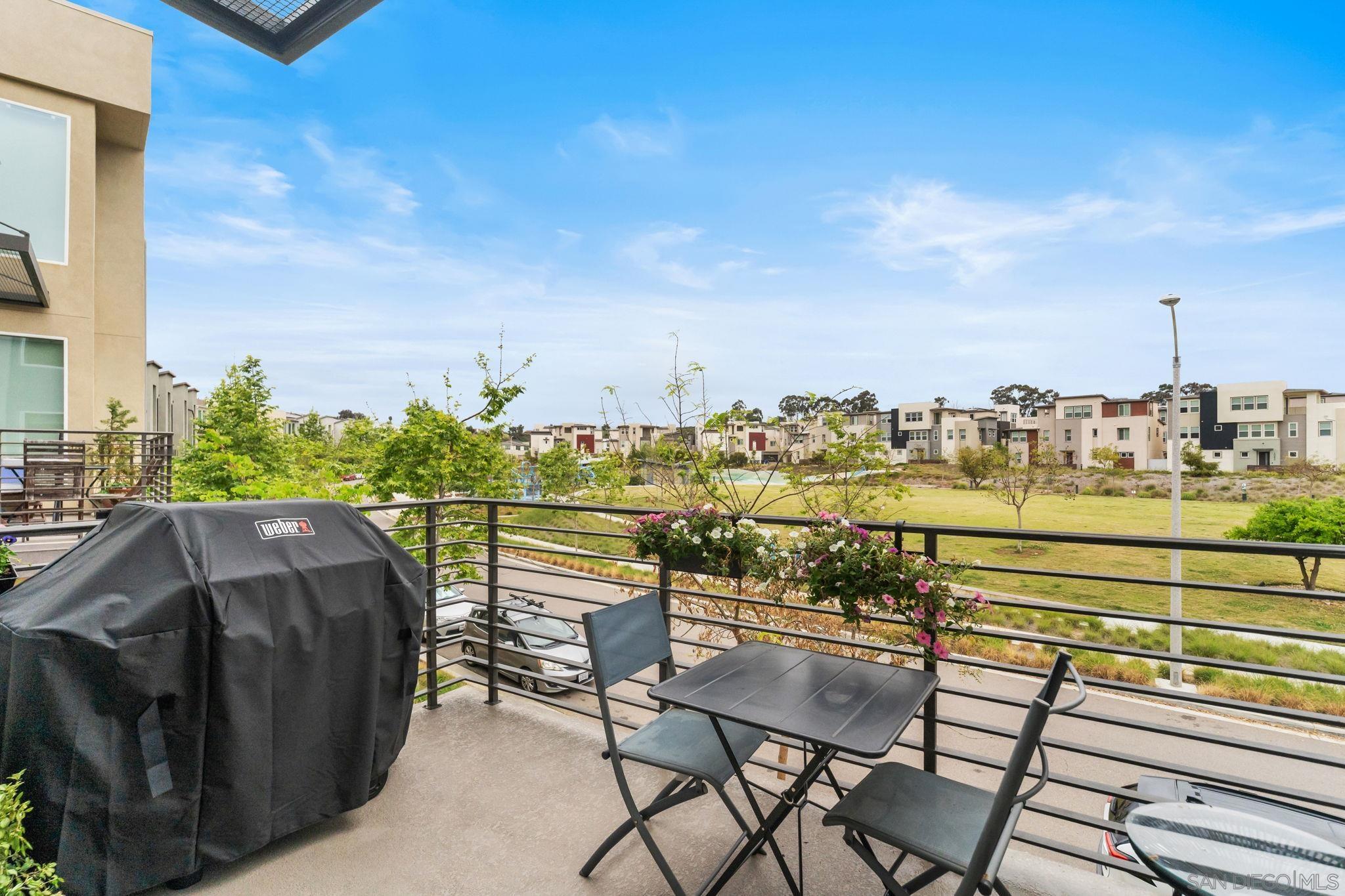 Detail Gallery Image 10 of 26 For 10519  Coupland, San Diego,  CA 92126 - 2 Beds | 2/1 Baths