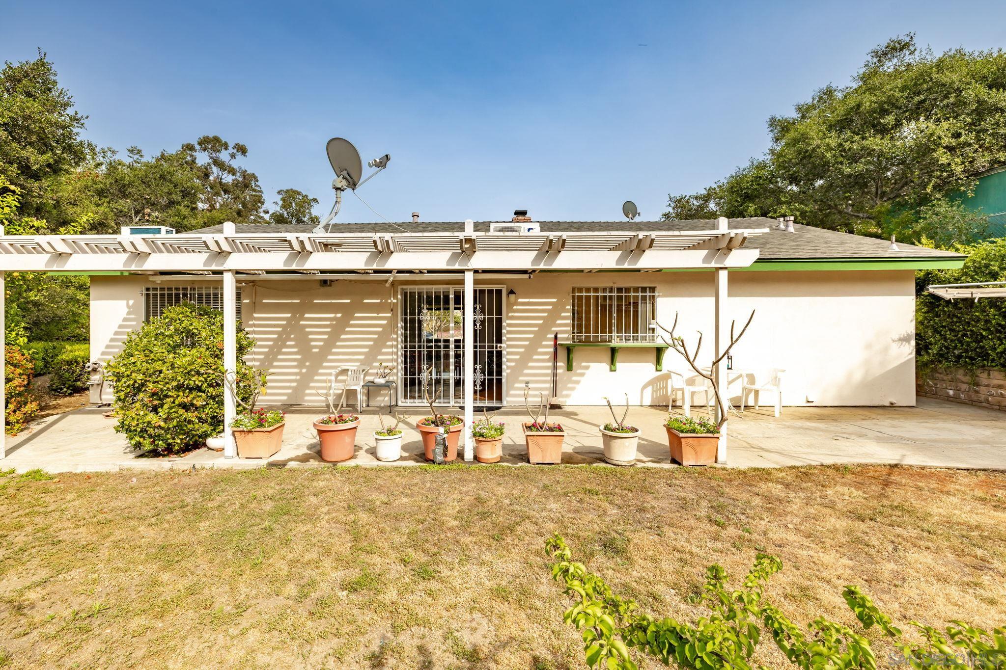 Detail Gallery Image 26 of 41 For 1014 E Bel Air Drive, Vista,  CA 92084 - 2 Beds | 2 Baths