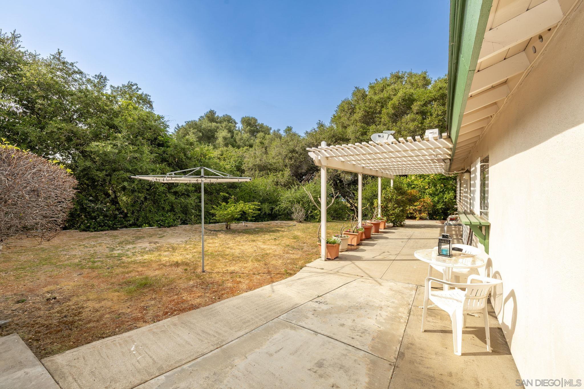 Detail Gallery Image 27 of 41 For 1014 E Bel Air Drive, Vista,  CA 92084 - 2 Beds | 2 Baths