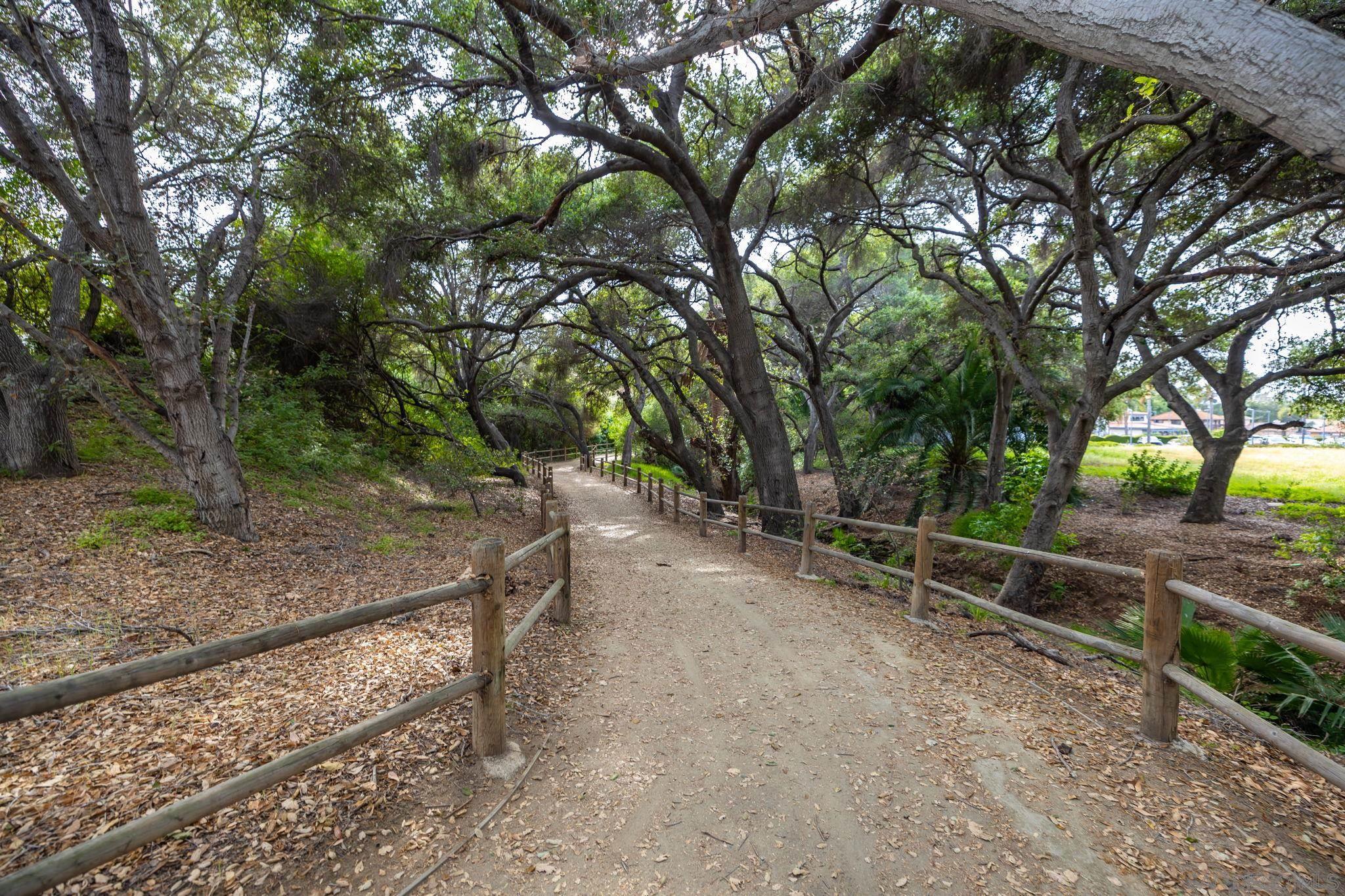 Detail Gallery Image 36 of 41 For 1014 E Bel Air Drive, Vista,  CA 92084 - 2 Beds | 2 Baths