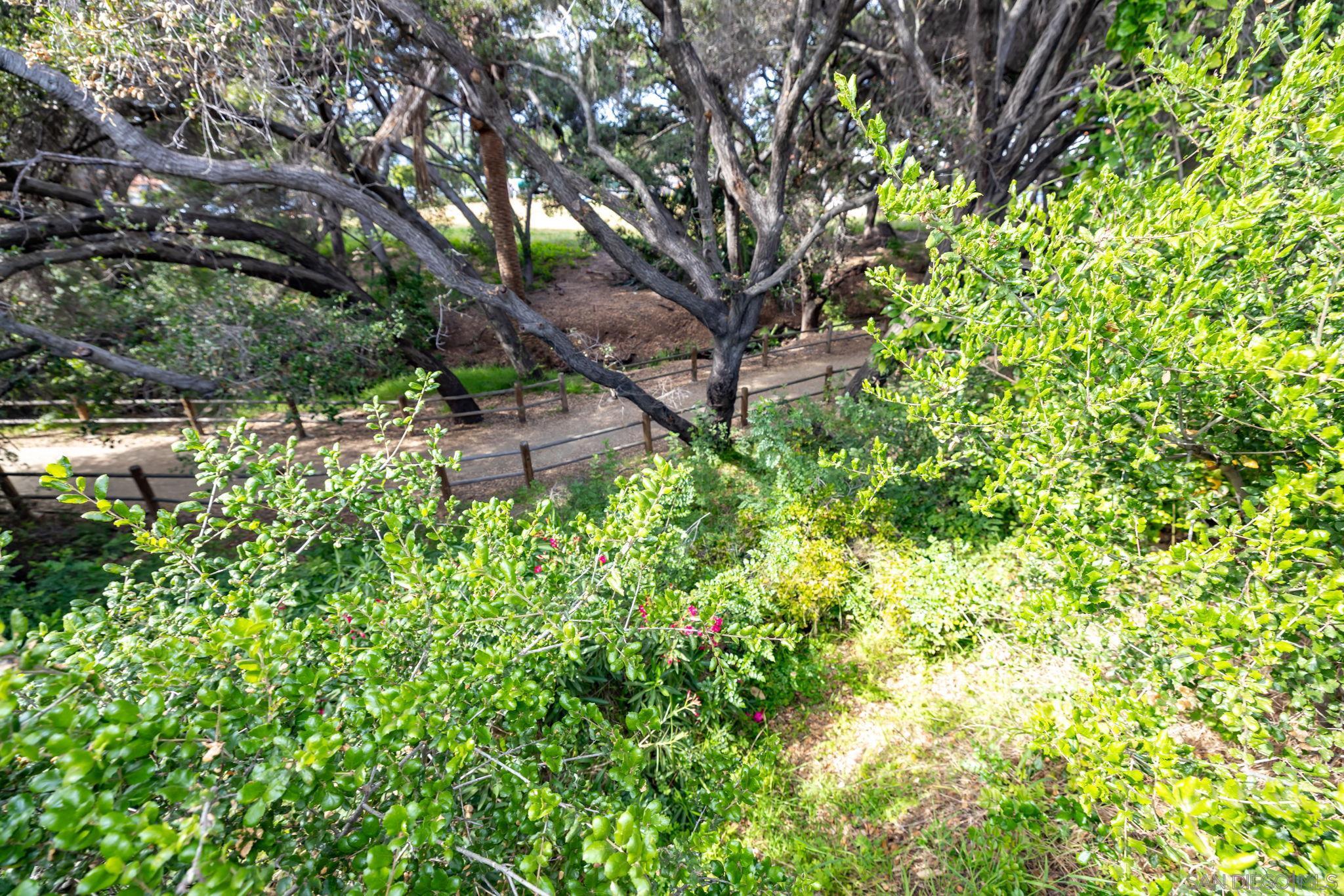 Detail Gallery Image 39 of 41 For 1014 E Bel Air Drive, Vista,  CA 92084 - 2 Beds | 2 Baths