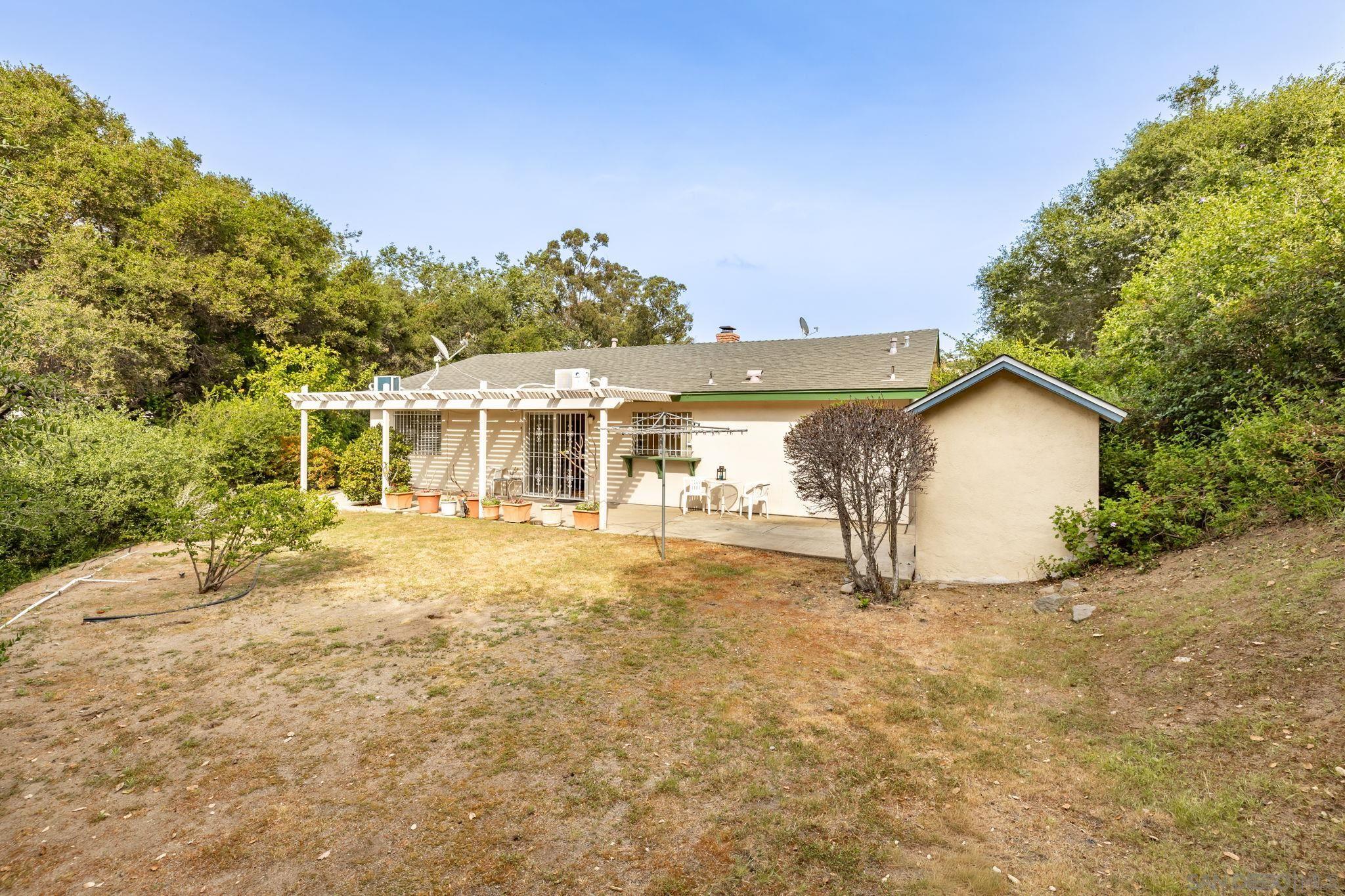 Detail Gallery Image 9 of 41 For 1014 E Bel Air Drive, Vista,  CA 92084 - 2 Beds | 2 Baths