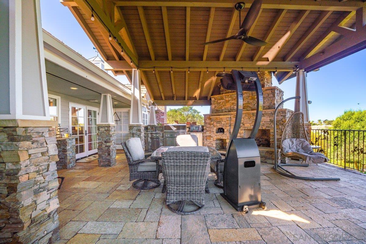 Detail Gallery Image 32 of 75 For 1  Rolling View, Fallbrook,  CA 92028 - 5 Beds | 5/1 Baths