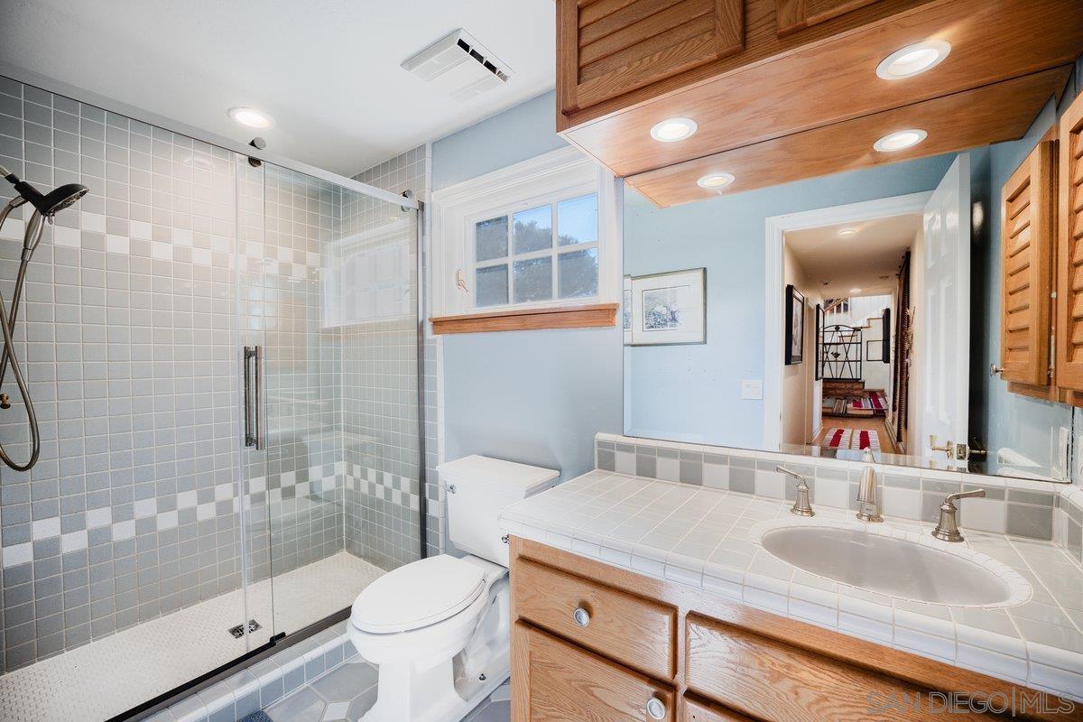 Detail Gallery Image 54 of 75 For 1  Rolling View, Fallbrook,  CA 92028 - 5 Beds | 5/1 Baths