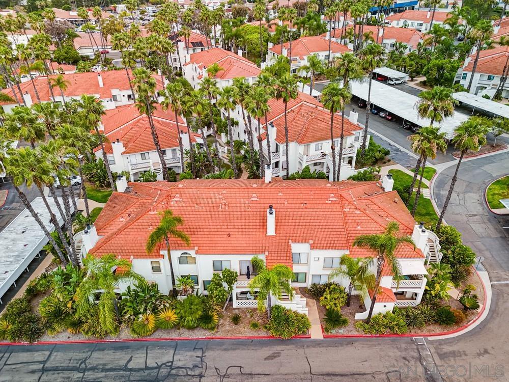 Detail Gallery Image 24 of 33 For 9418  Twin Trails Dr  #102,  San Diego,  CA 92129 - 2 Beds | 2 Baths