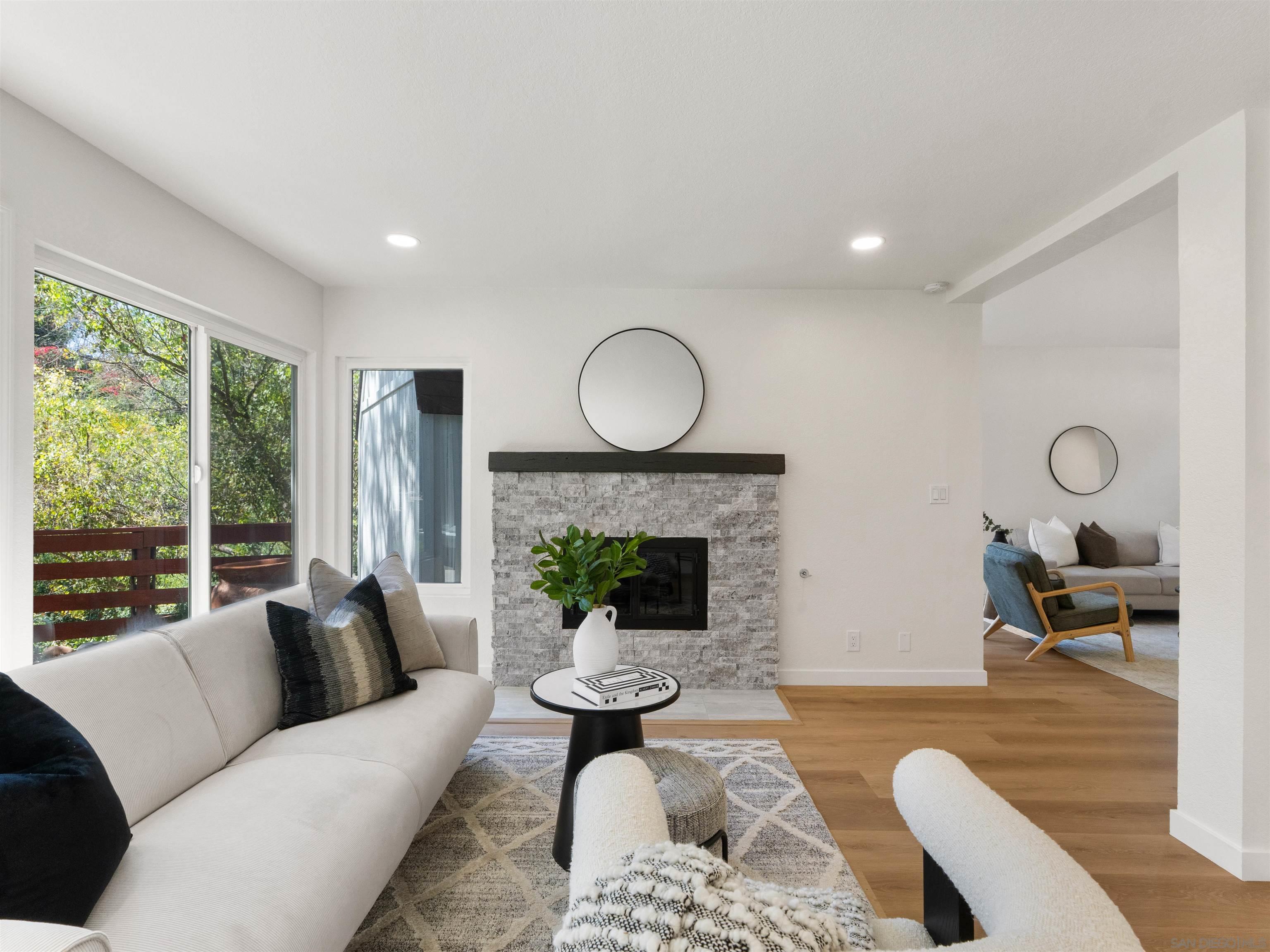 Detail Gallery Image 10 of 40 For 2277  Dunstan, Oceanside,  CA 92054 - 3 Beds | 2/1 Baths