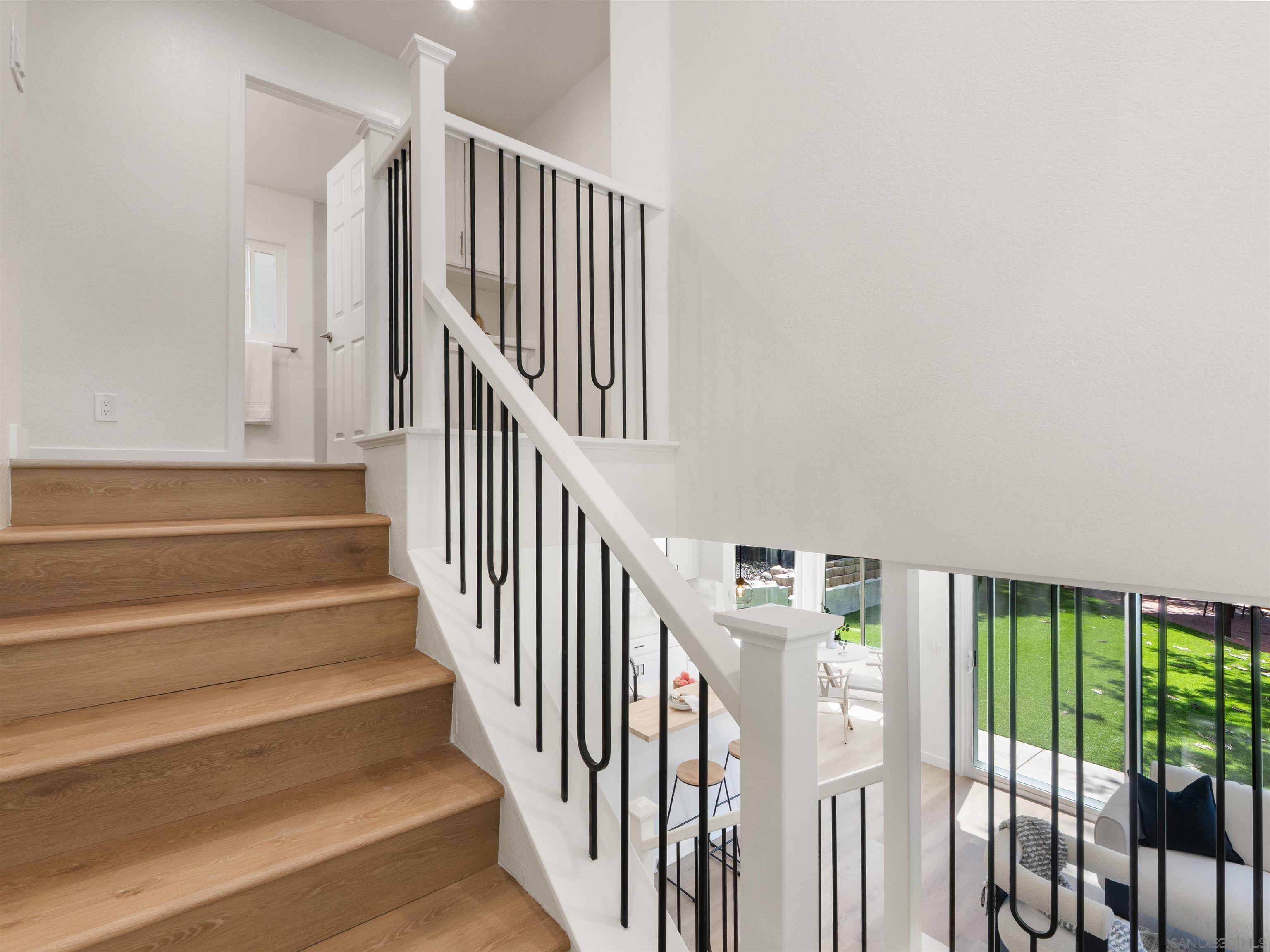 Detail Gallery Image 19 of 40 For 2277  Dunstan, Oceanside,  CA 92054 - 3 Beds | 2/1 Baths