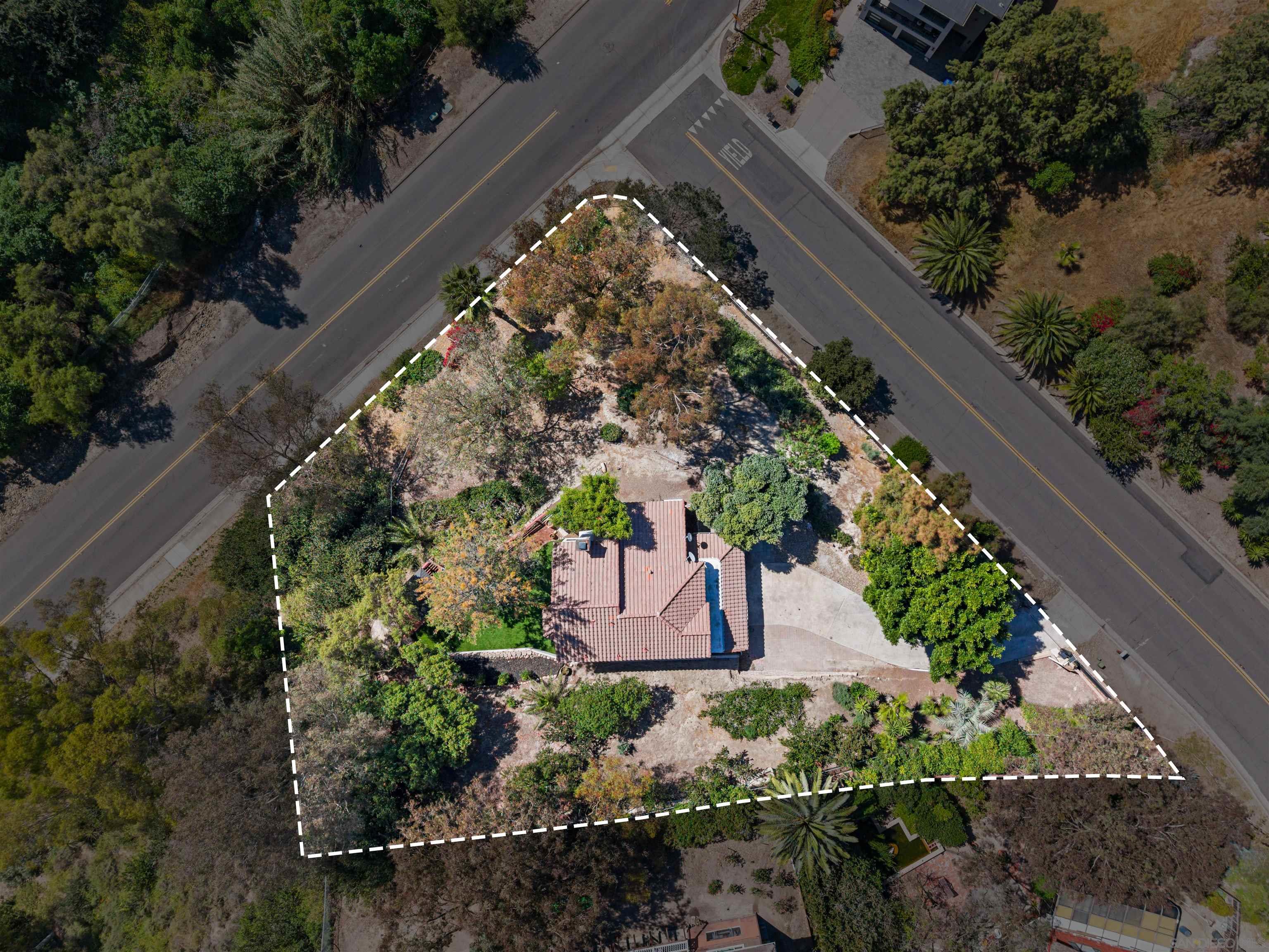 Detail Gallery Image 36 of 40 For 2277  Dunstan, Oceanside,  CA 92054 - 3 Beds | 2/1 Baths