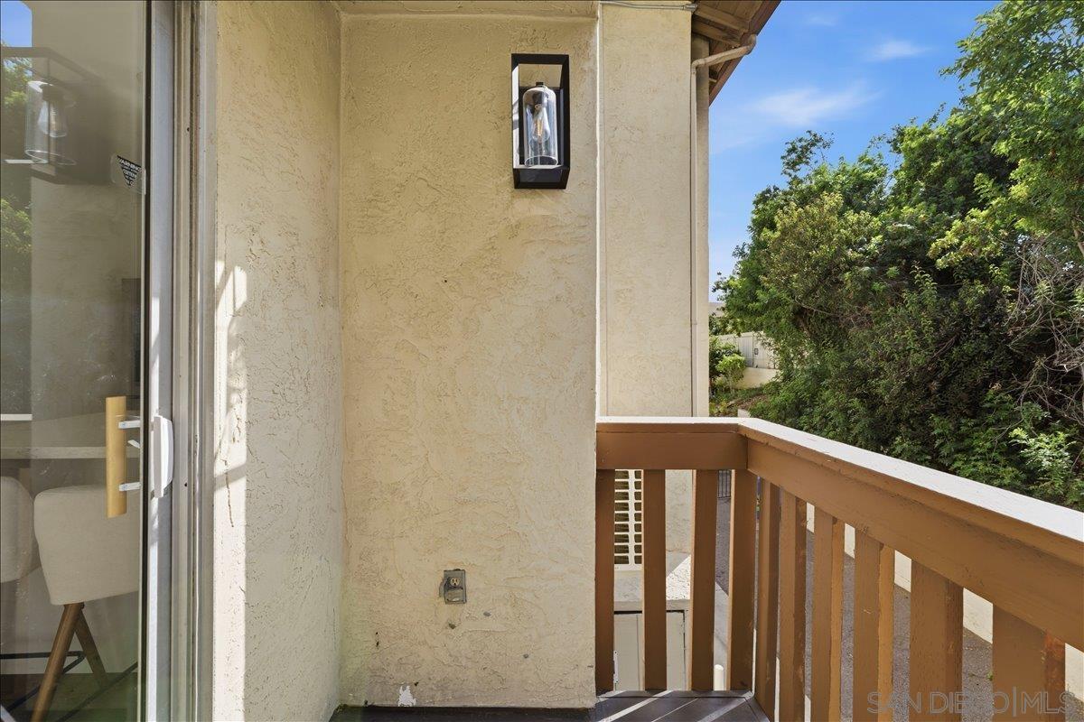 Detail Gallery Image 14 of 29 For 3626  Lemona  #C,  San Diego,  CA 92105 - 2 Beds | 1/1 Baths