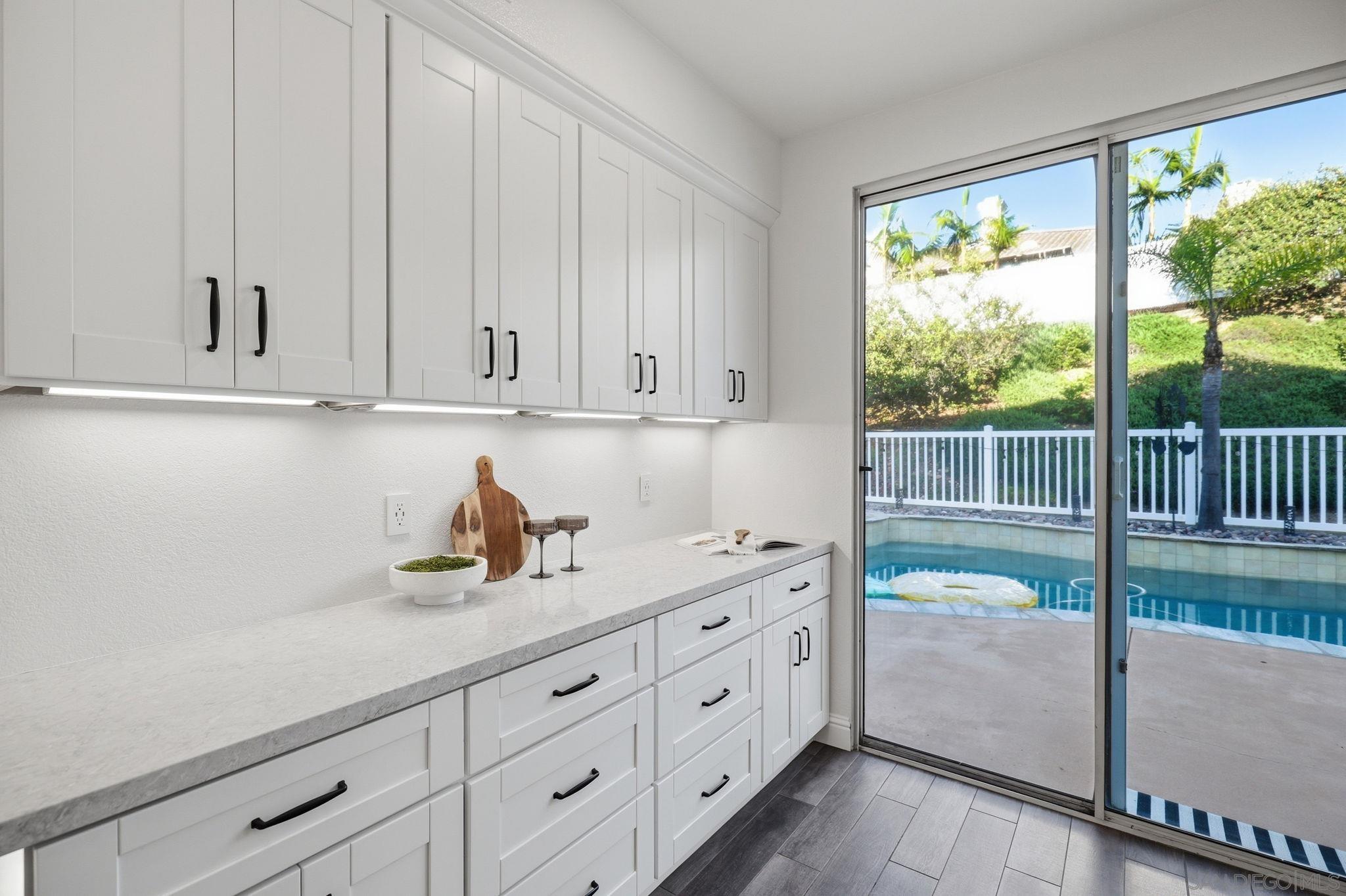 Detail Gallery Image 19 of 51 For 11391  Legacy Canyon Pl., San Diego,  CA 92131 - 4 Beds | 2/1 Baths