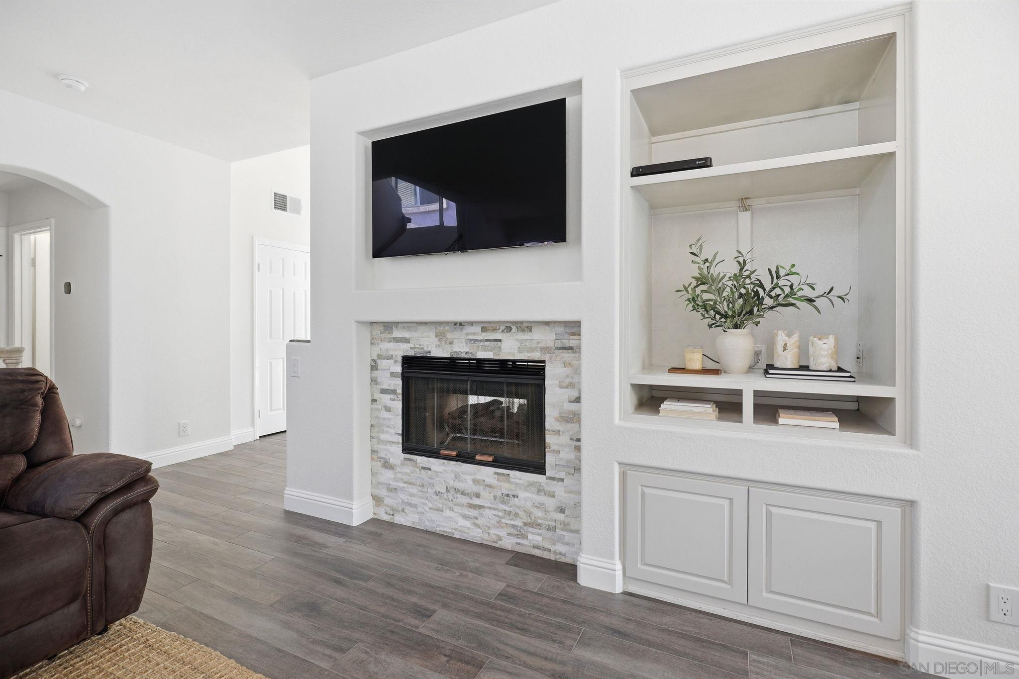 Detail Gallery Image 25 of 51 For 11391  Legacy Canyon Pl., San Diego,  CA 92131 - 4 Beds | 2/1 Baths