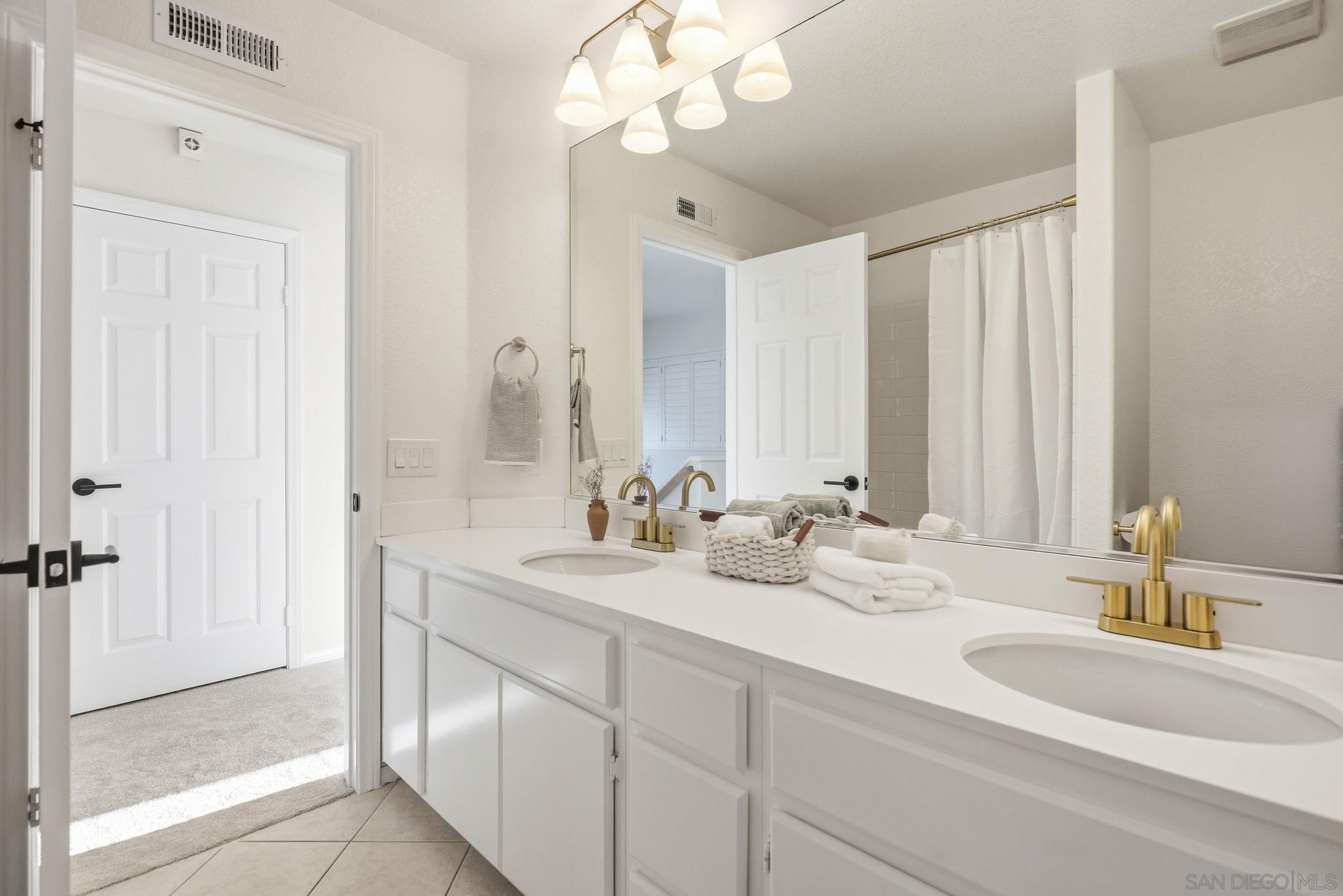 Detail Gallery Image 37 of 51 For 11391  Legacy Canyon Pl., San Diego,  CA 92131 - 4 Beds | 2/1 Baths