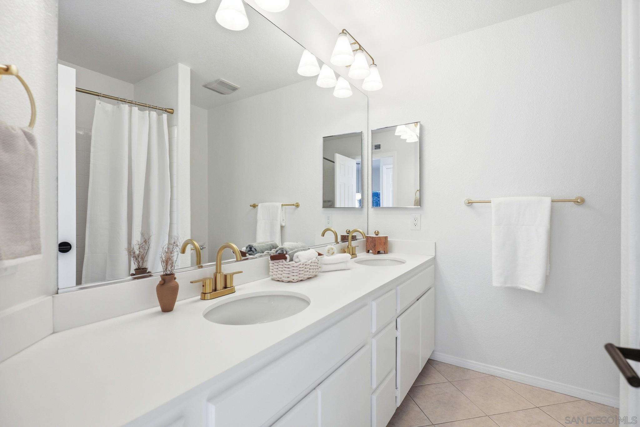 Detail Gallery Image 38 of 51 For 11391  Legacy Canyon Pl., San Diego,  CA 92131 - 4 Beds | 2/1 Baths