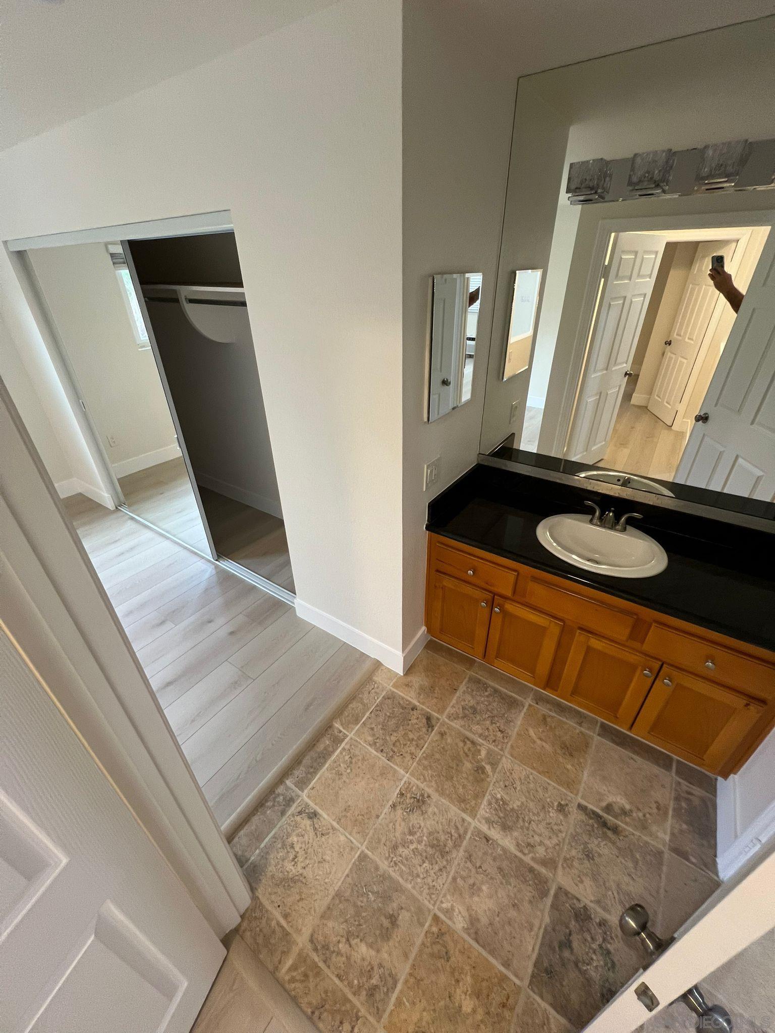 Detail Gallery Image 9 of 19 For 9860  Dale  #D8,  Spring Valley,  CA 91977 - 2 Beds | 2 Baths