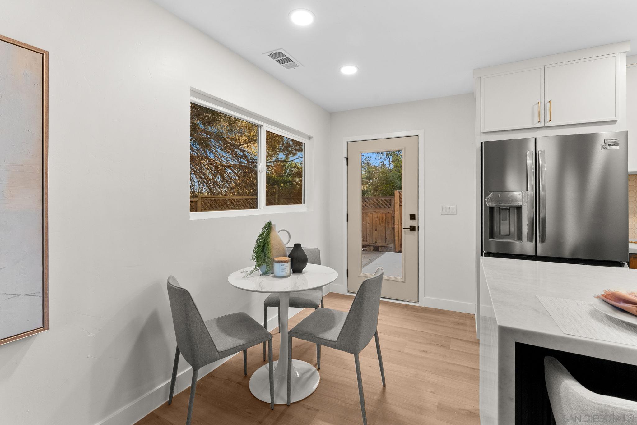 Detail Gallery Image 11 of 35 For 9185  Altamont Road, La Mesa,  CA 91942 - 3 Beds | 2 Baths