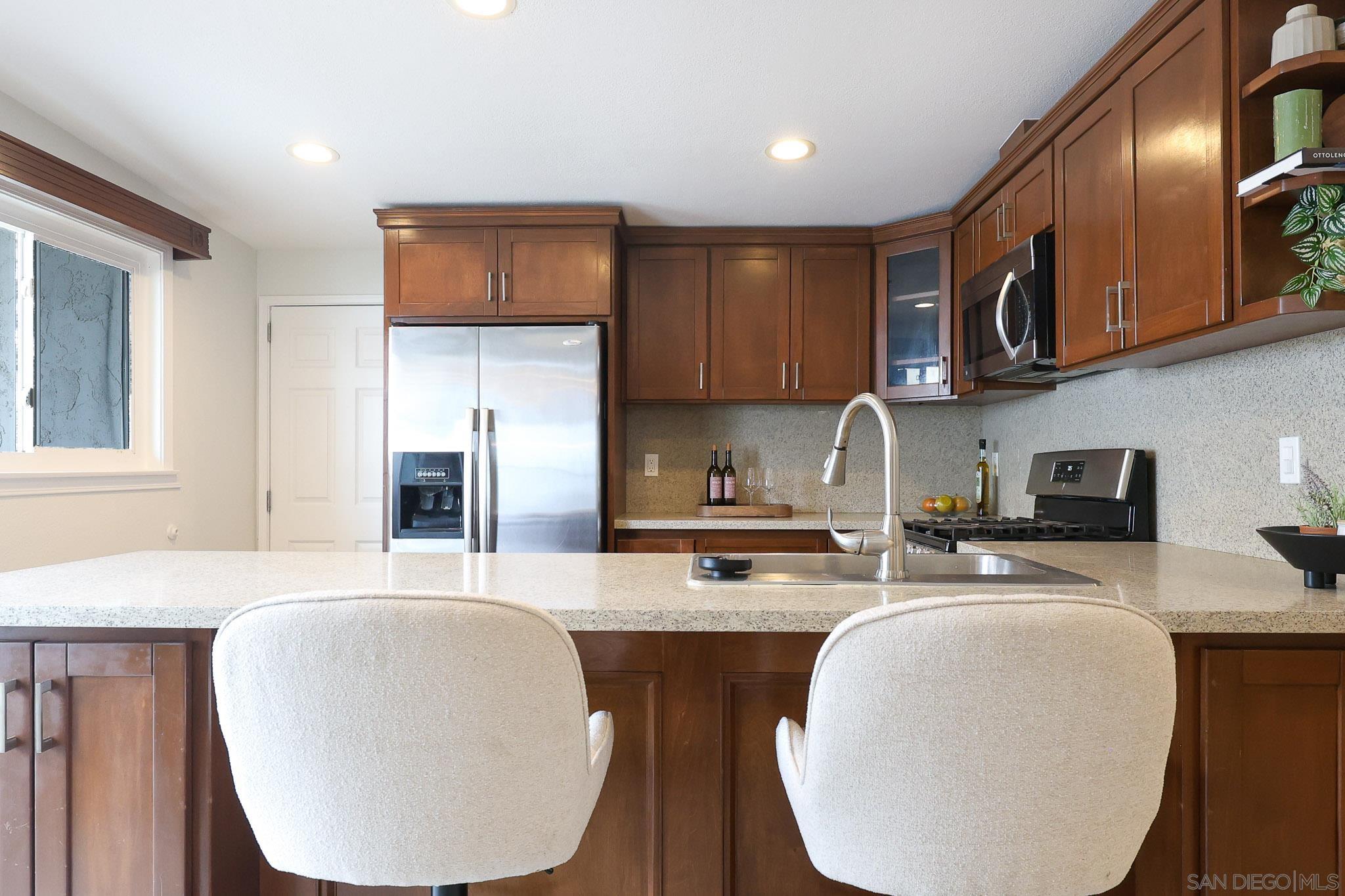 Detail Gallery Image 11 of 37 For 3690  Chanute, San Diego,  CA 92154 - 4 Beds | 2 Baths