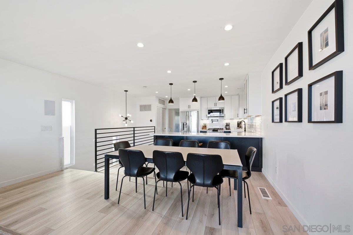 Detail Gallery Image 11 of 48 For 2354  Chalcedony, San Diego,  CA 92109 - 3 Beds | 2 Baths