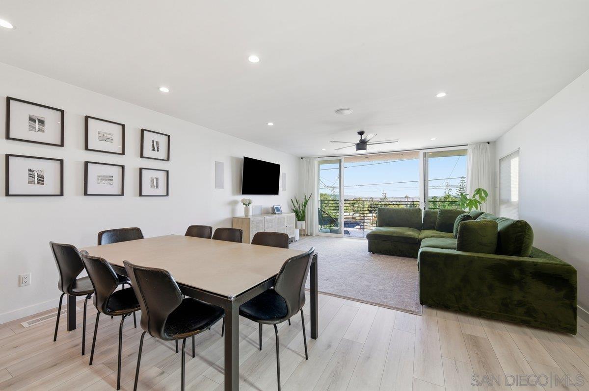 Detail Gallery Image 2 of 48 For 2354  Chalcedony, San Diego,  CA 92109 - 3 Beds | 2 Baths