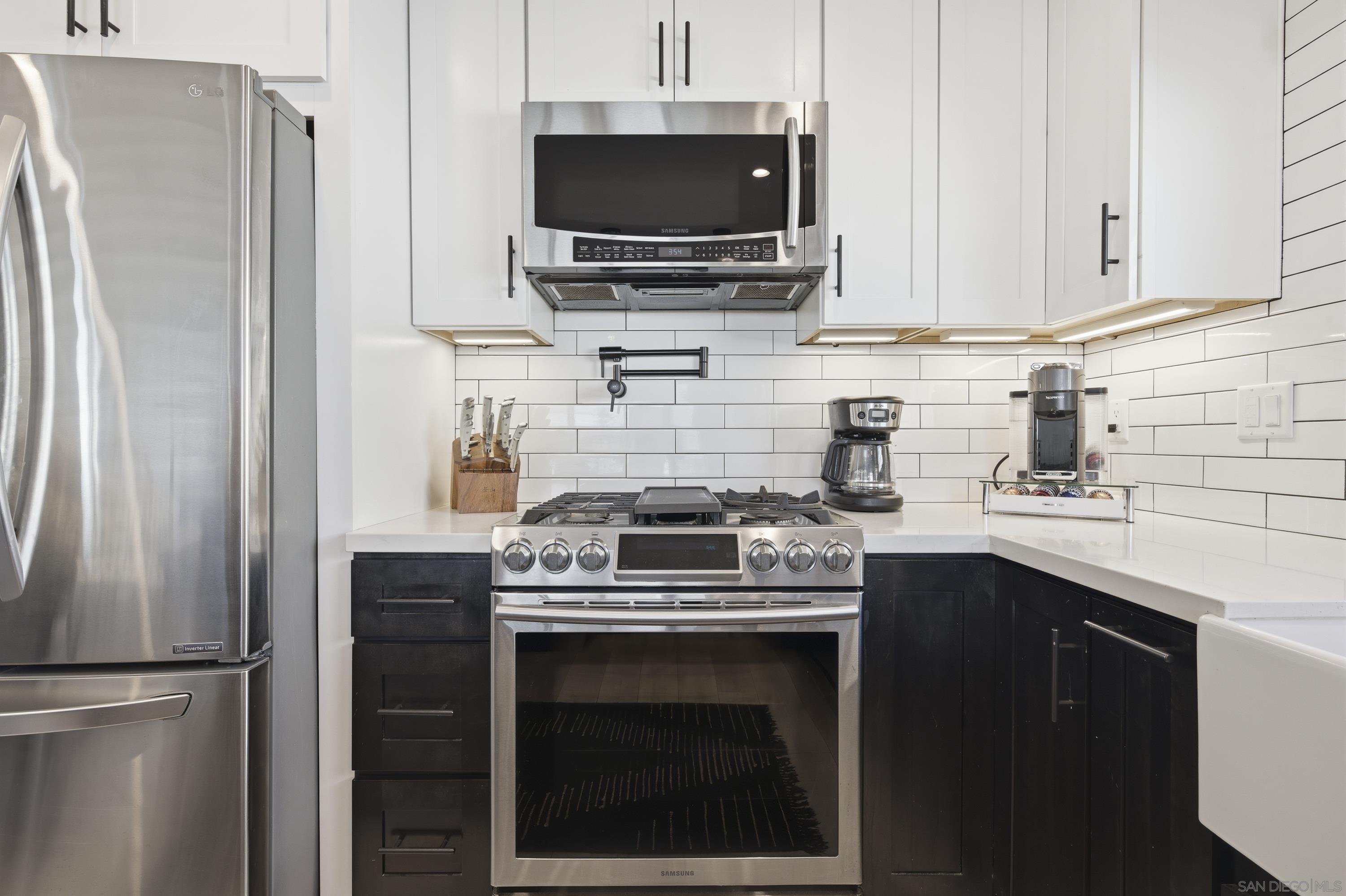 Detail Gallery Image 16 of 48 For 2354  Chalcedony, San Diego,  CA 92109 - 3 Beds | 2 Baths