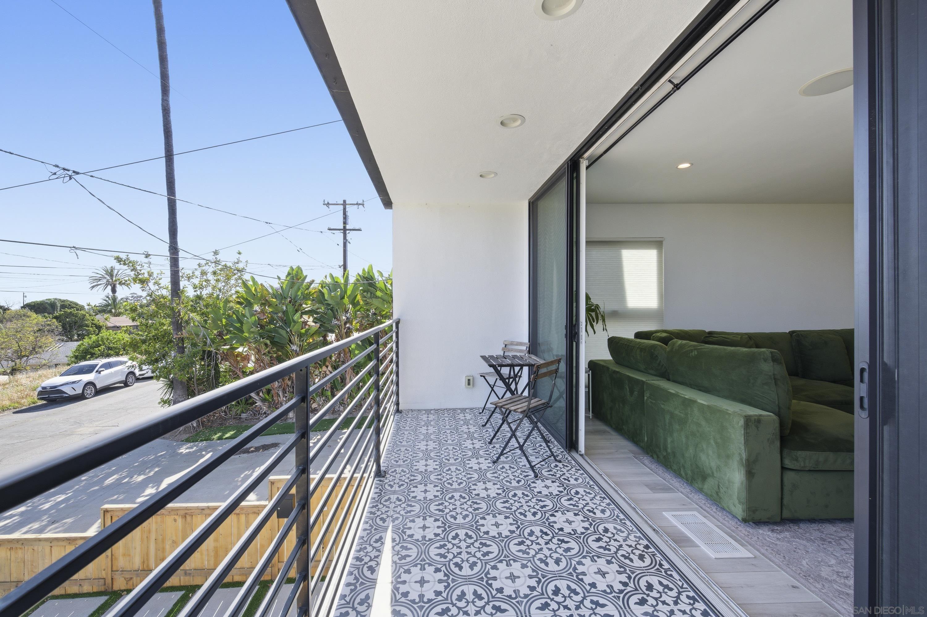 Detail Gallery Image 20 of 48 For 2354  Chalcedony, San Diego,  CA 92109 - 3 Beds | 2 Baths